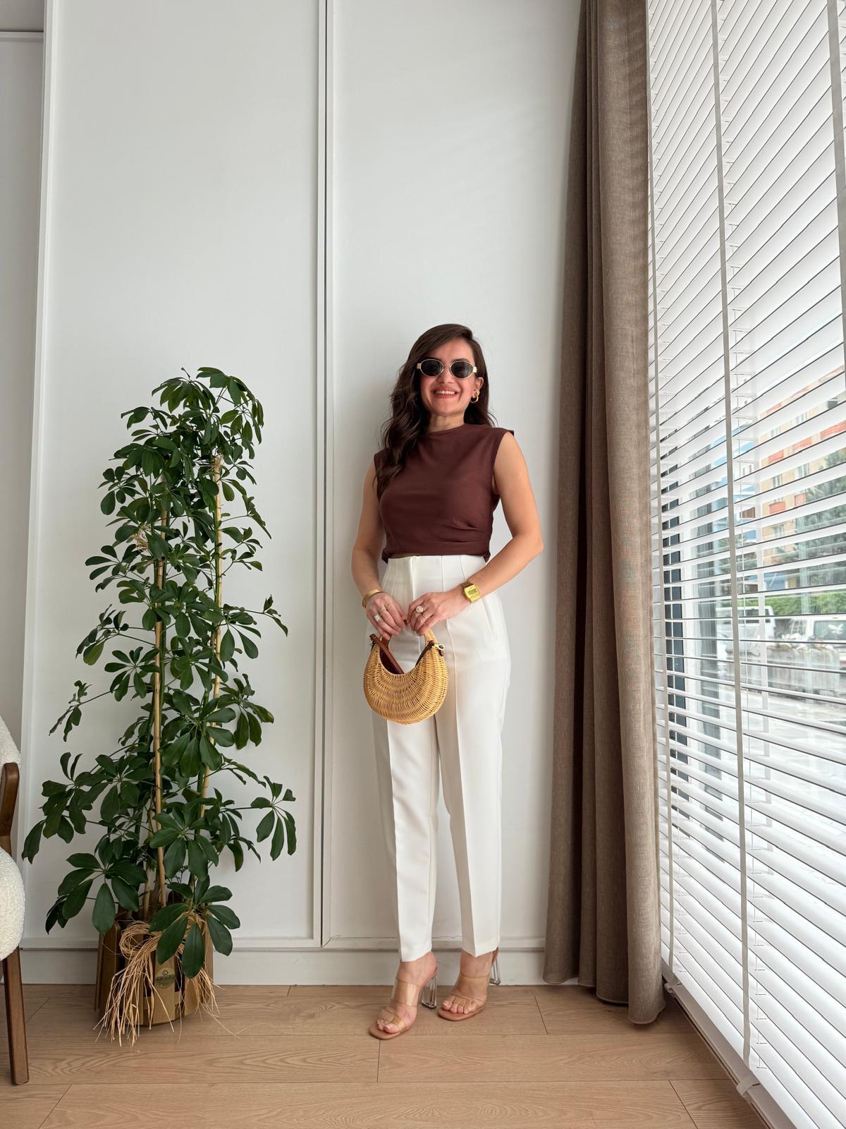 Beyaz Yüksek Bel Önü Flotalı Kumaş Pantolon Karol 5113