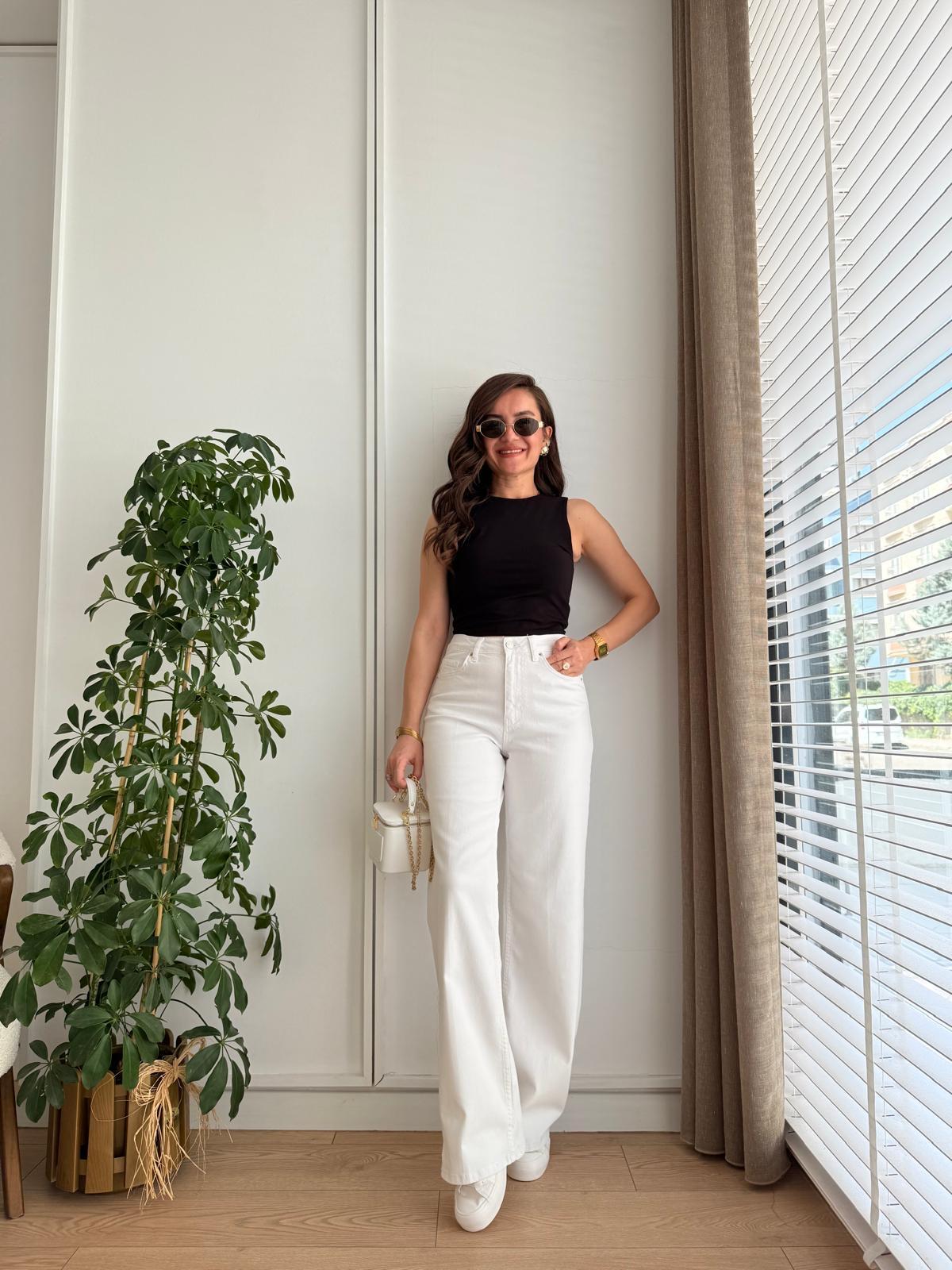 Beyaz Yüksek Bel Stright Jean D807