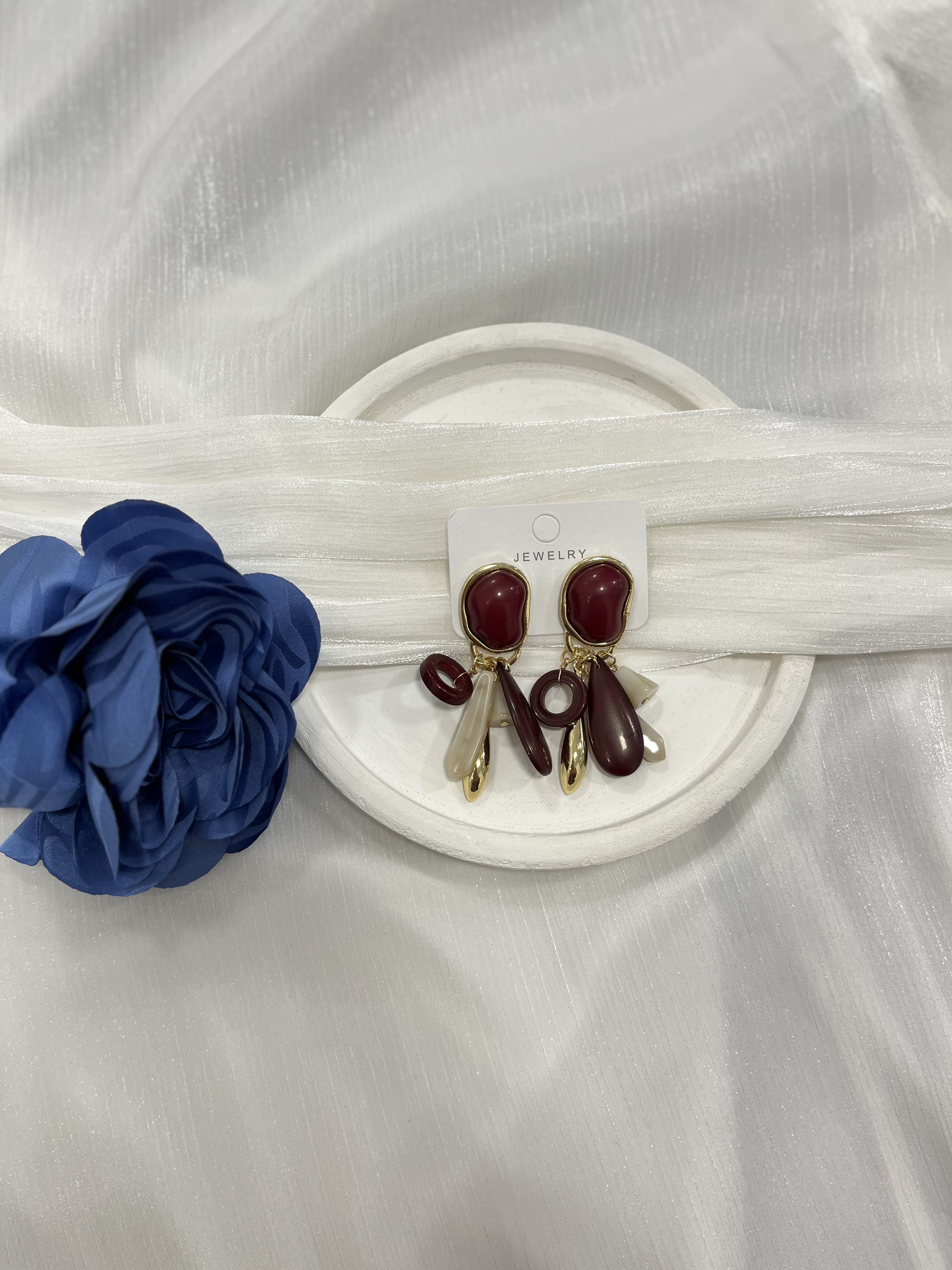 Bordo Charmlı Sallantılı Küpe KP36