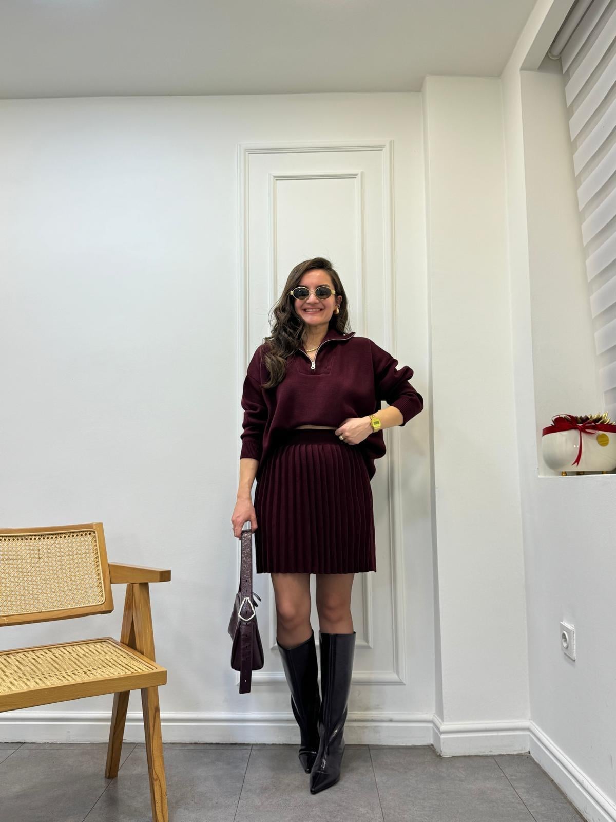 Bordo Dik Yaka Fermuar Detaylı Etek Triko Takım 241053