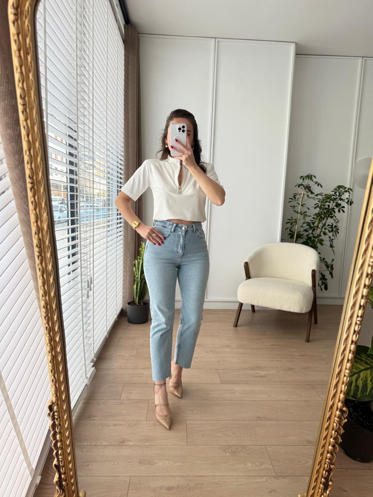 Buz mavisi Yüksek Bel Full Likralı Paçası Kesik Mom Jean 0764