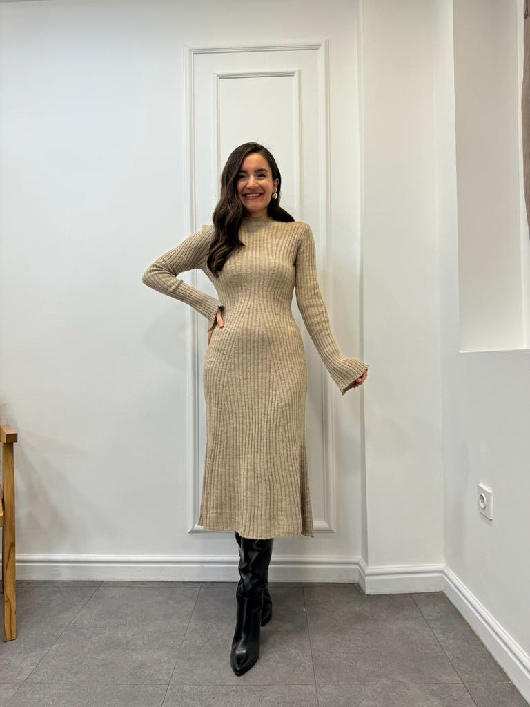 Camel Bisiklet Yaka Bilek Yırtmaçlı Midi Boy Elbise 2412