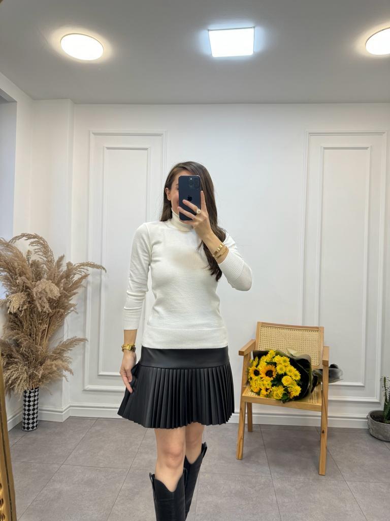 Ekru Boğazlı Triko Bluz 013