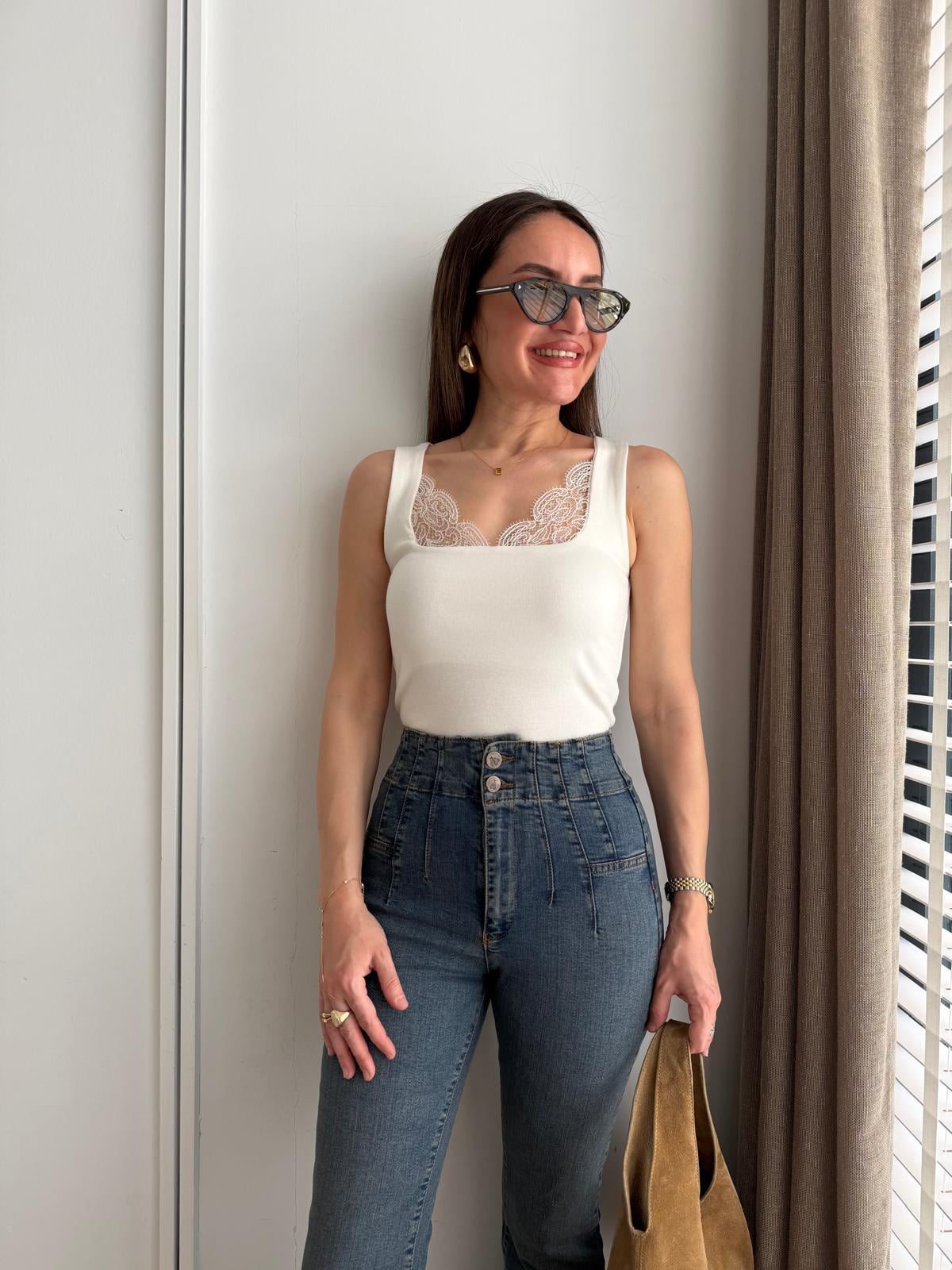 Ekru Ön Dantel Detaylı Atlet 1677