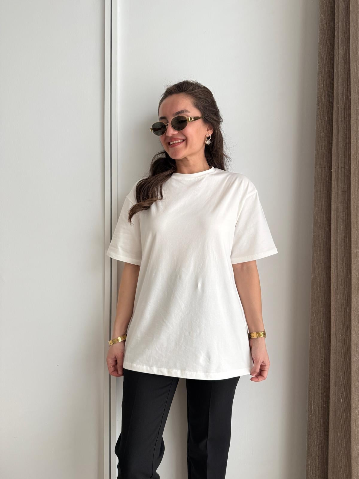 Ekru Orjinal Marka Yanları Yırtmaçlı Bisiklet Yaka Tshirt 5214