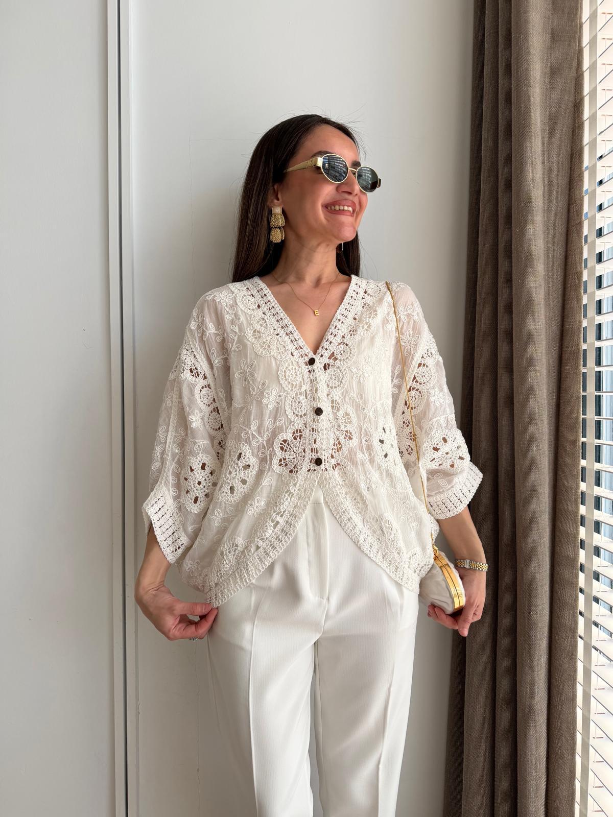 Ekru Pullu Dantel İşlemeli Kimono 39750