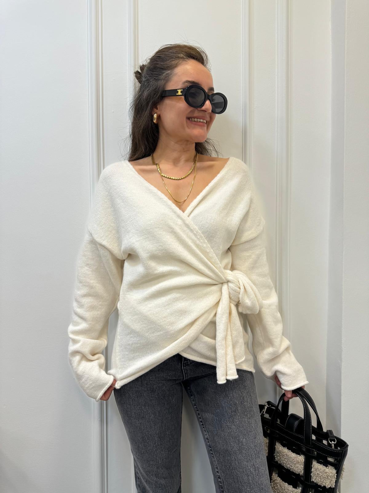 Ekru Yan Bağlamalı Triko Kazak 241162