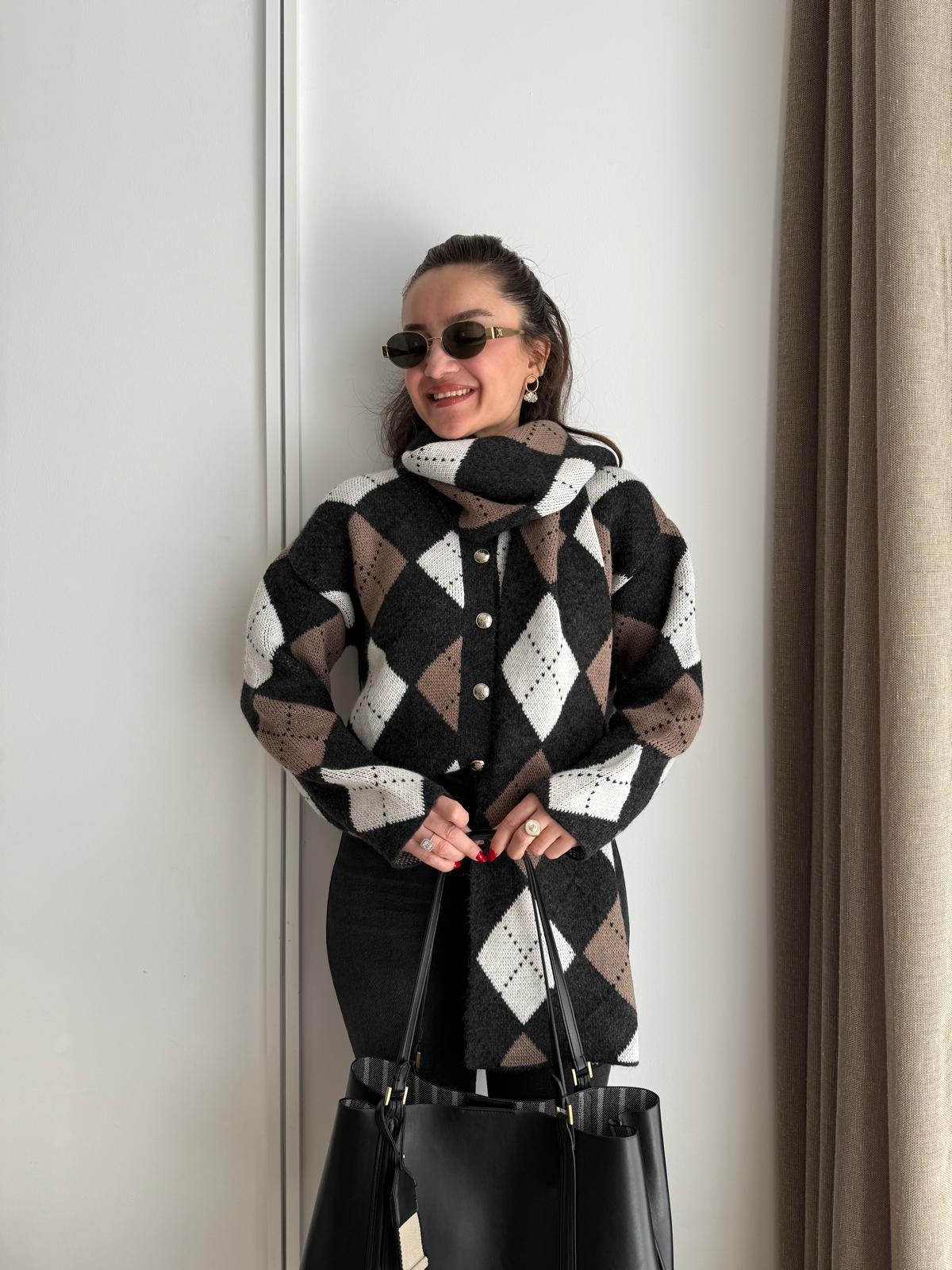 Füme Baklava Desen Atkılı Hırka 241123