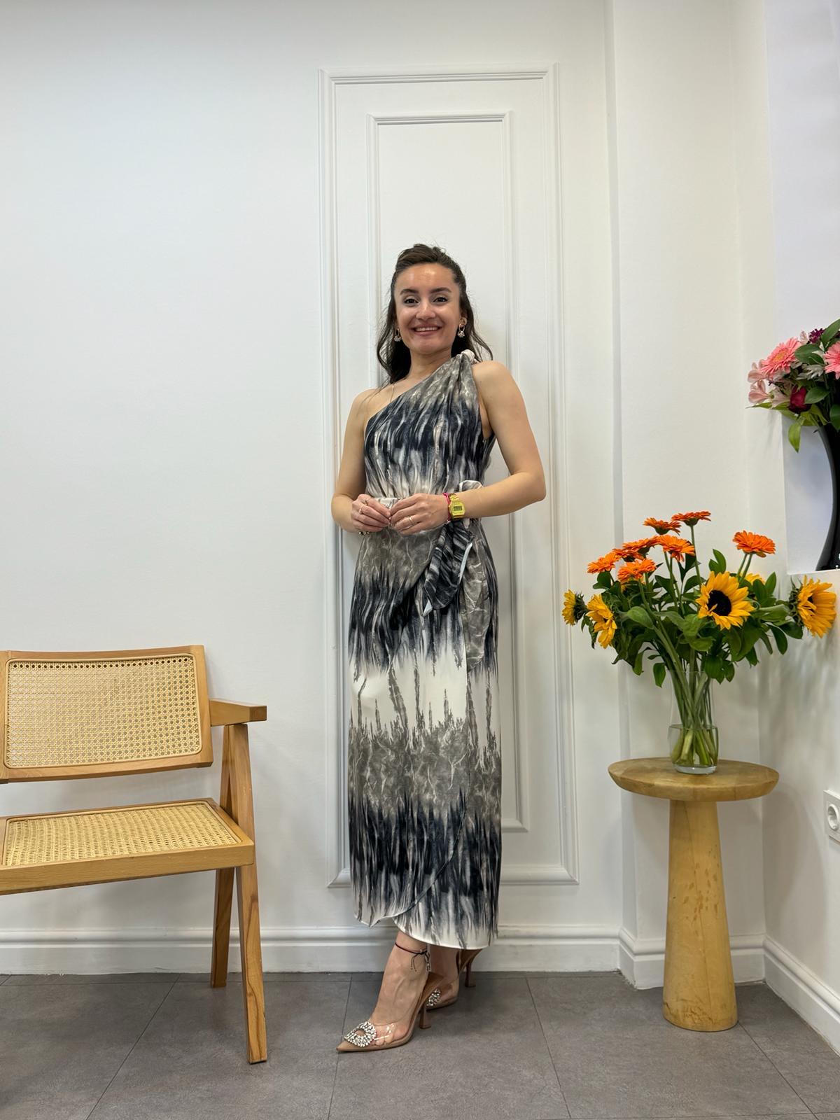 Füme Lüx Kalite Tasarım Tek Omuz Detaylı Elbise 3164