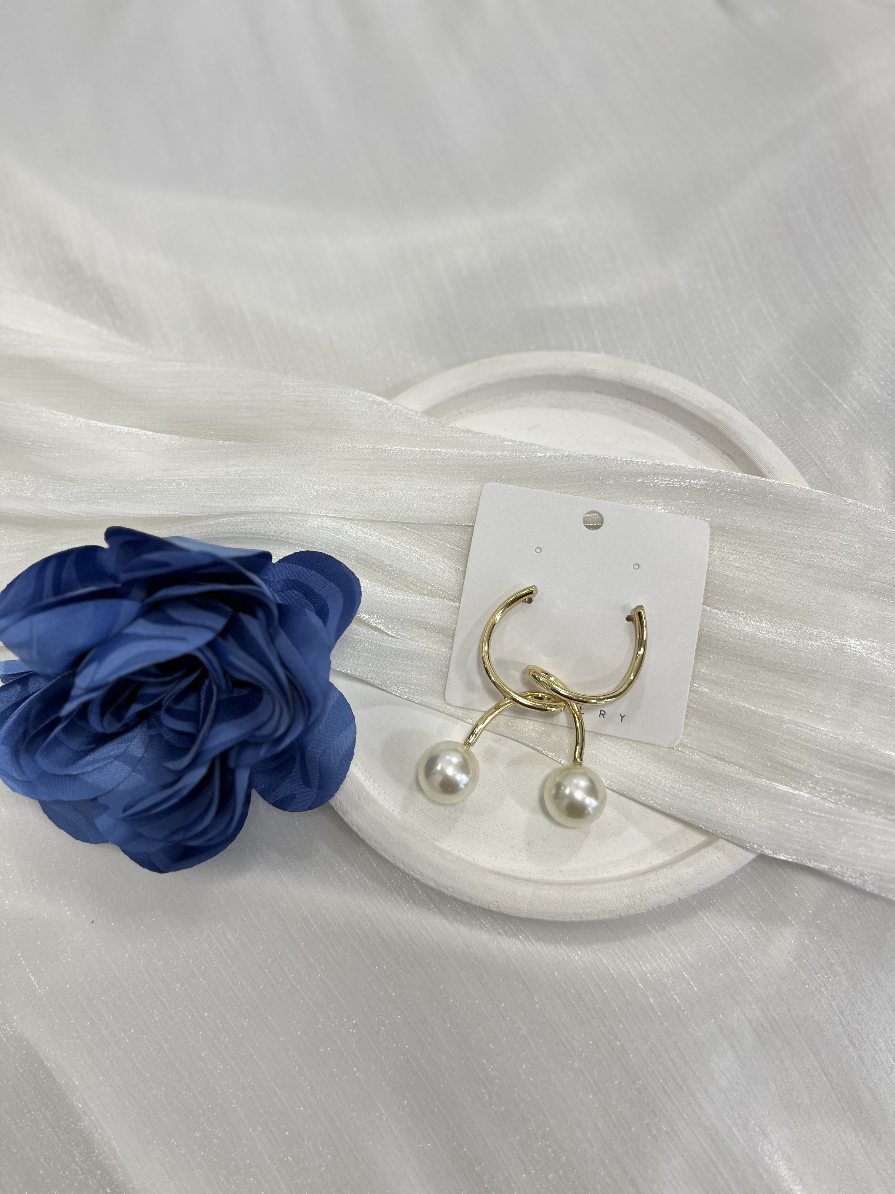Gold Sallantılı İnci Küpe KP09