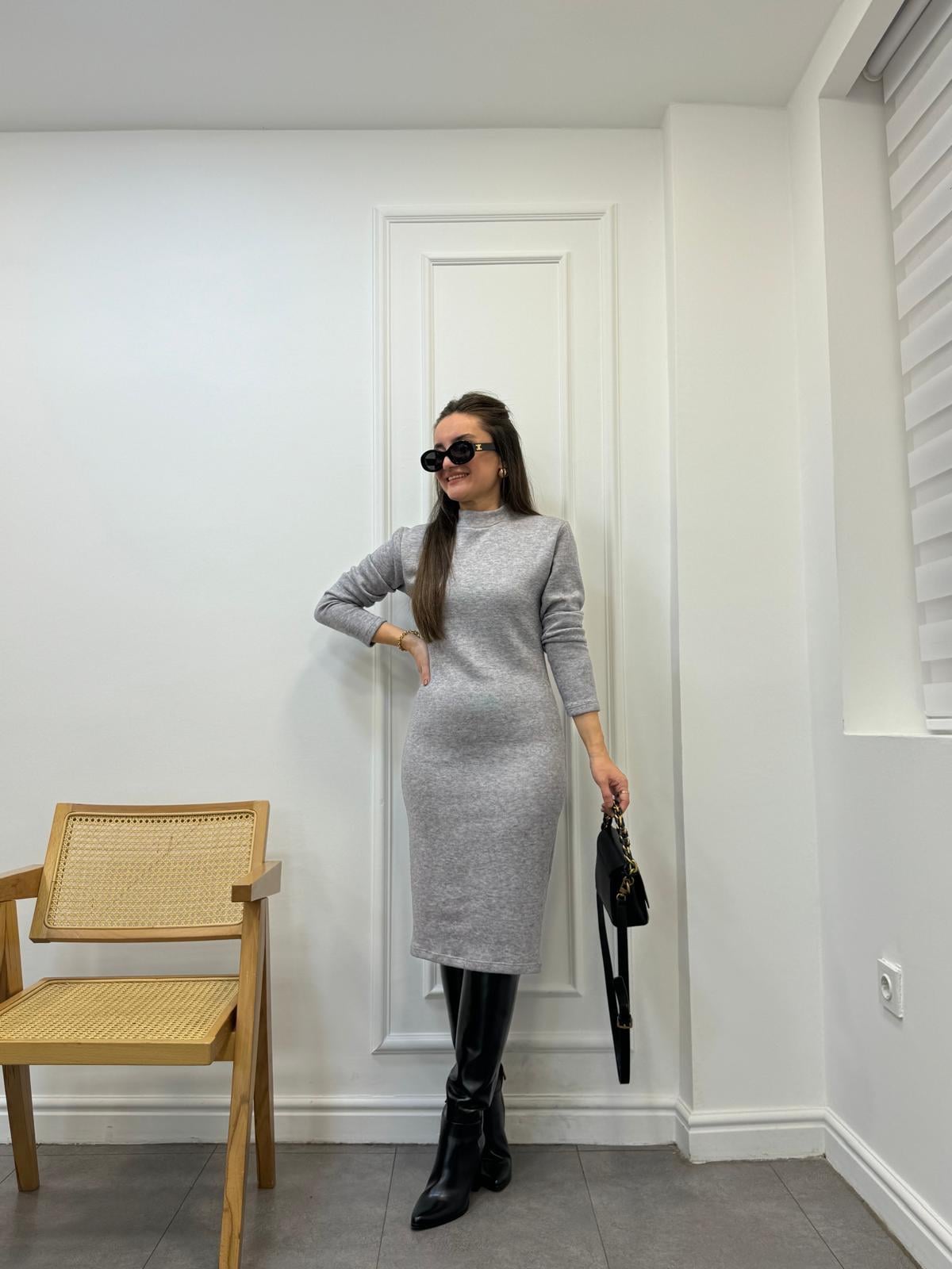 Gri Dik Yaka Uzun Kol Triko Elbise 29339