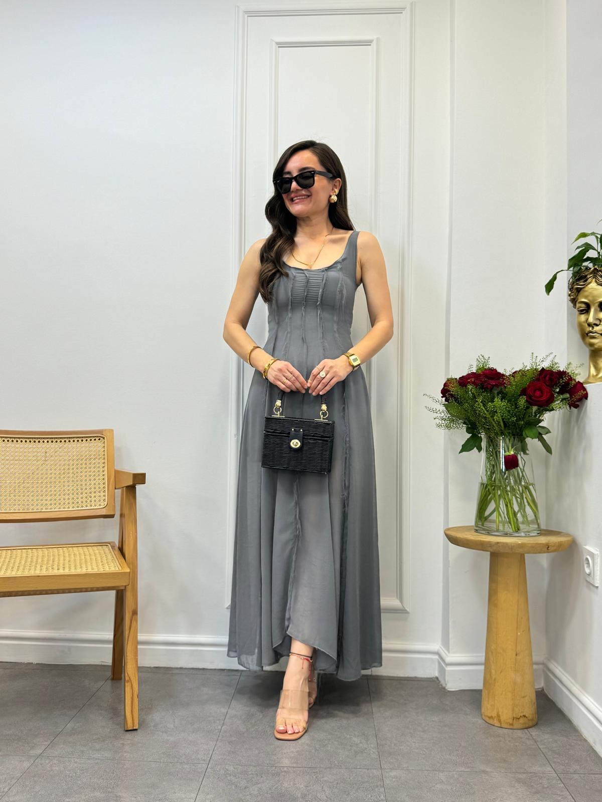 Gri Dikiş Detaylı Askılı Elbise 3194