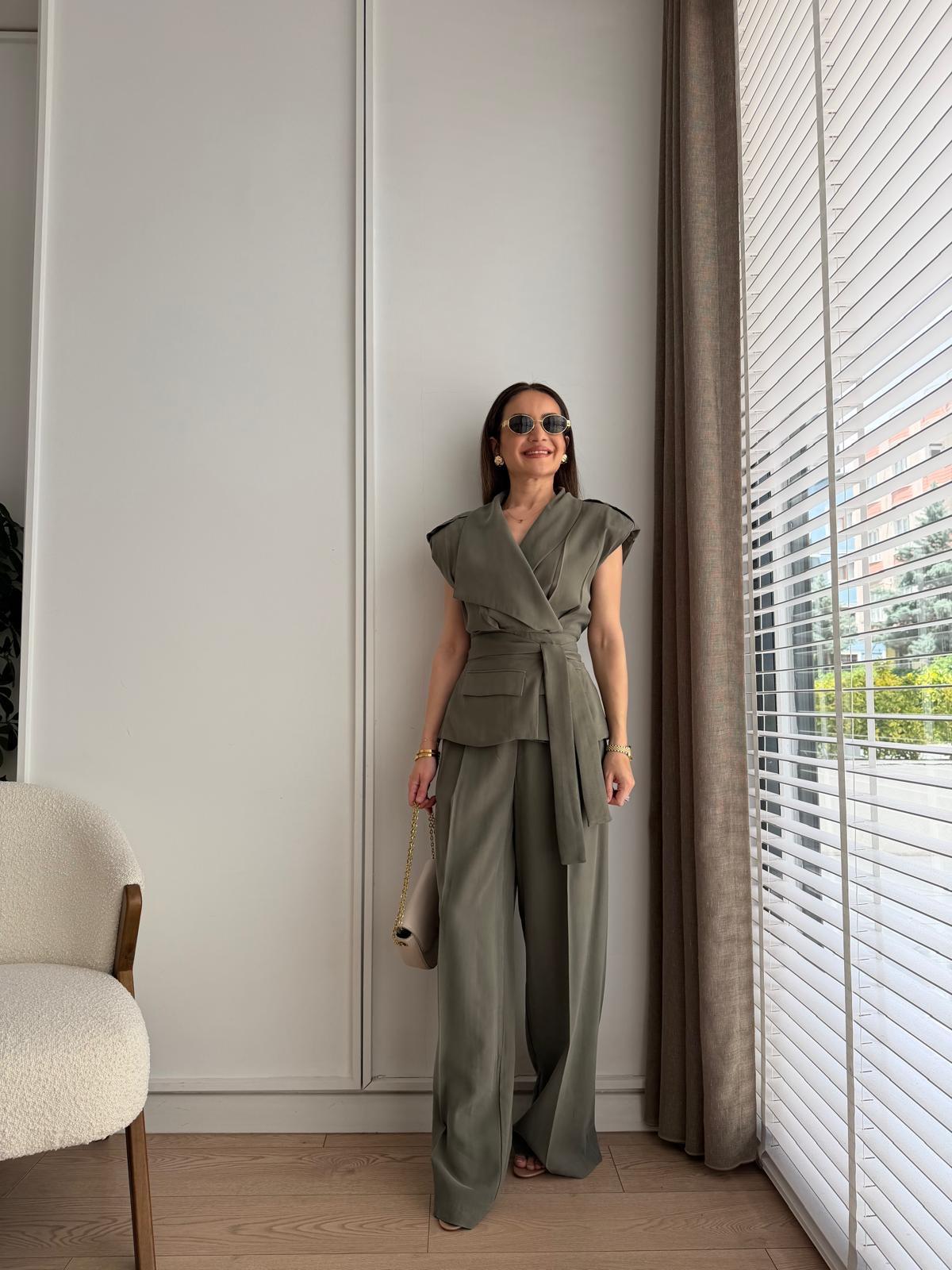 Haki Bel Kuşaklı Yelek Pantolon Takım 580769