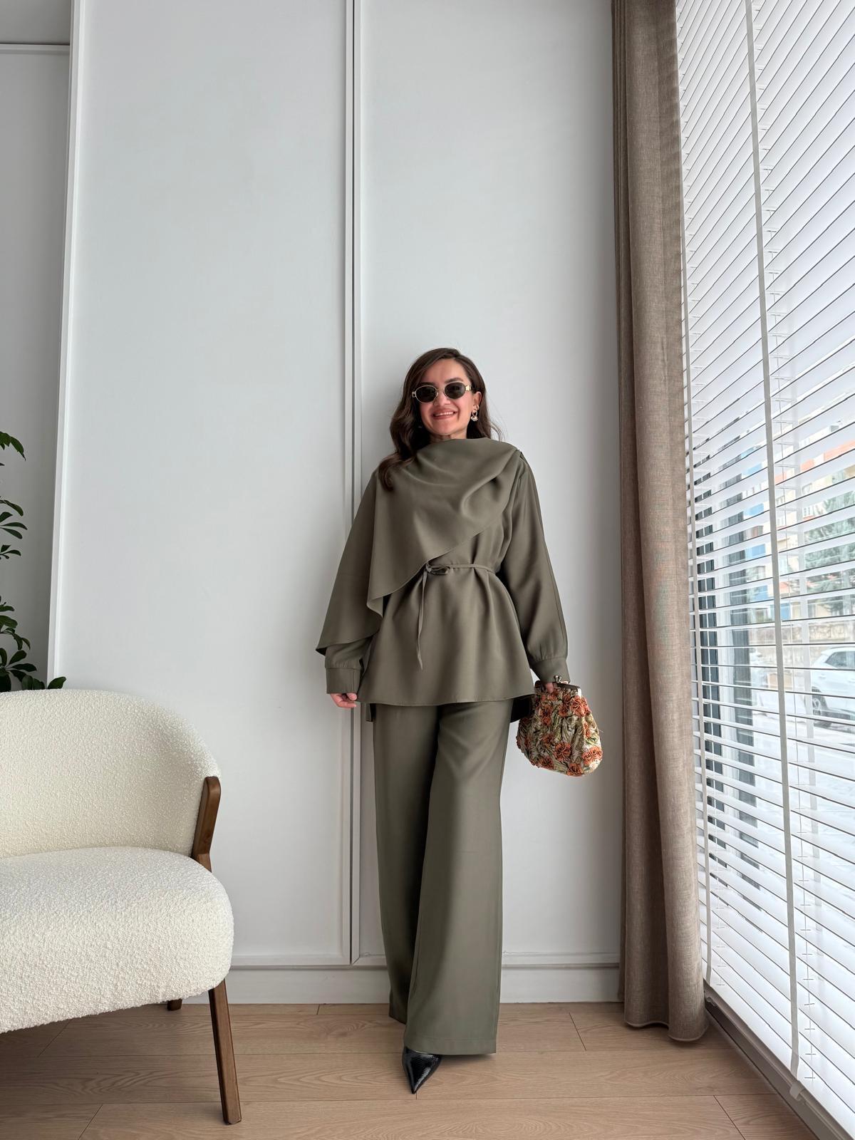 Haki Şal Yaka Tasarım Bluz Pantolon Takım 8625