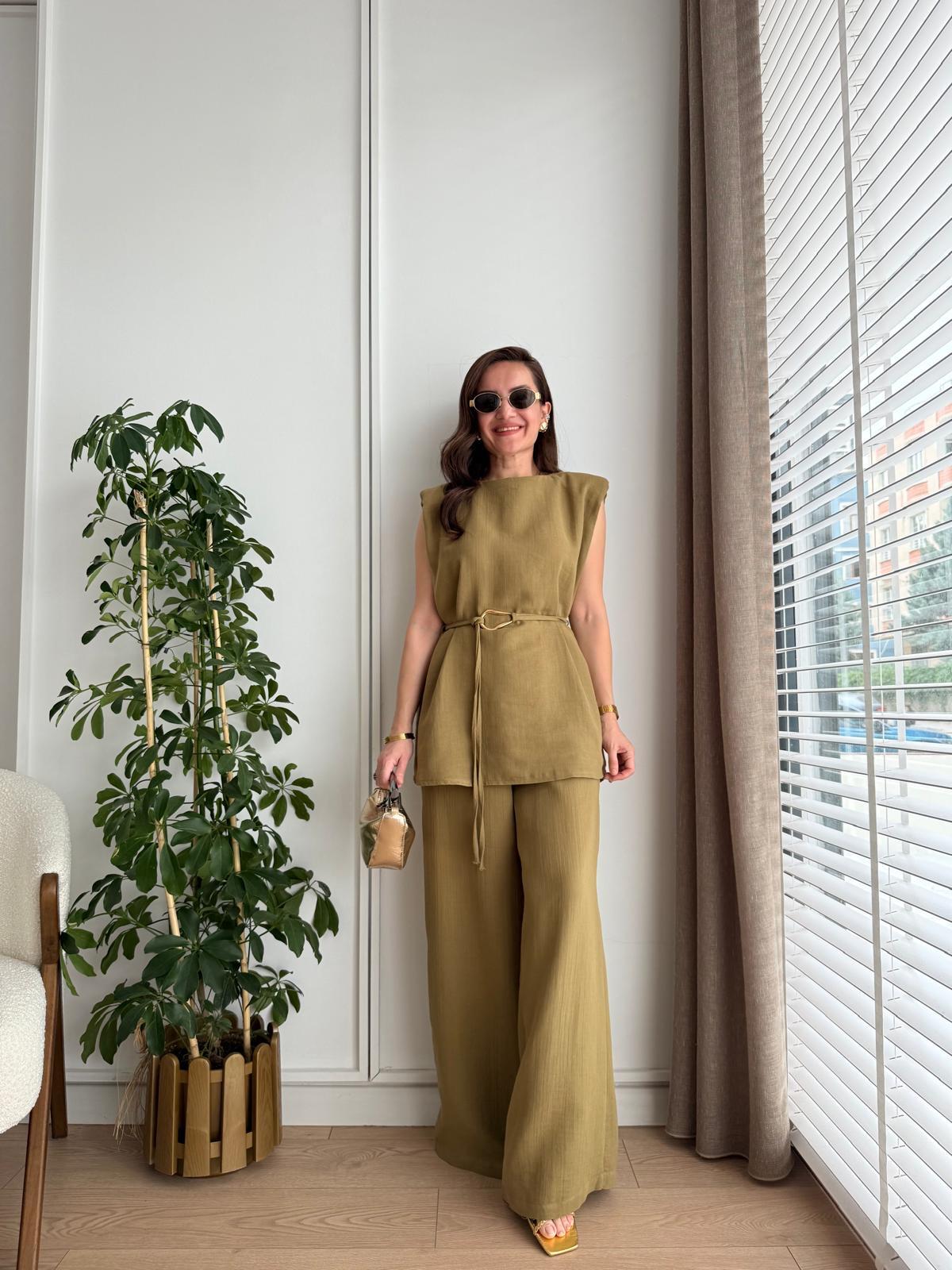 Haki Vatkalı Bluz Geniş Paça Pantolon Takım 8720