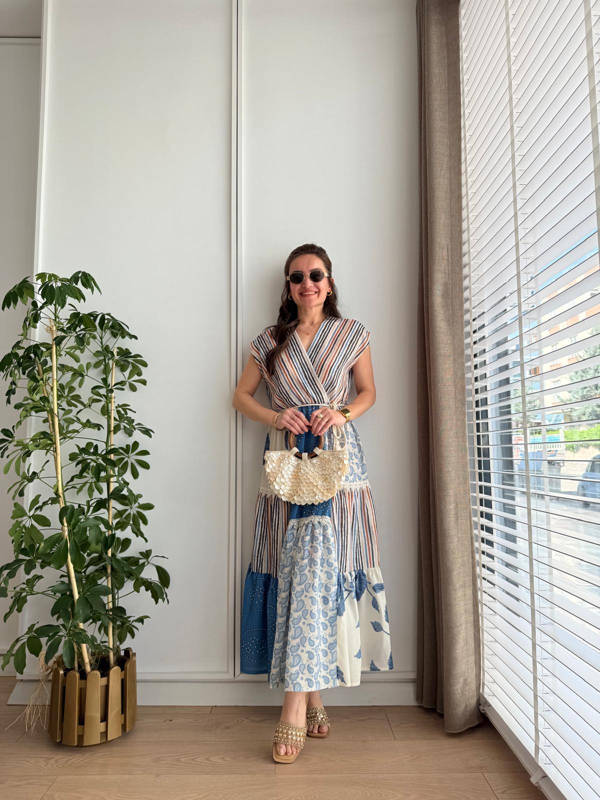 İndigo Kruvaze Yaka Eteği Parçalı Etnik Desenli Tasarım Elbise 38098