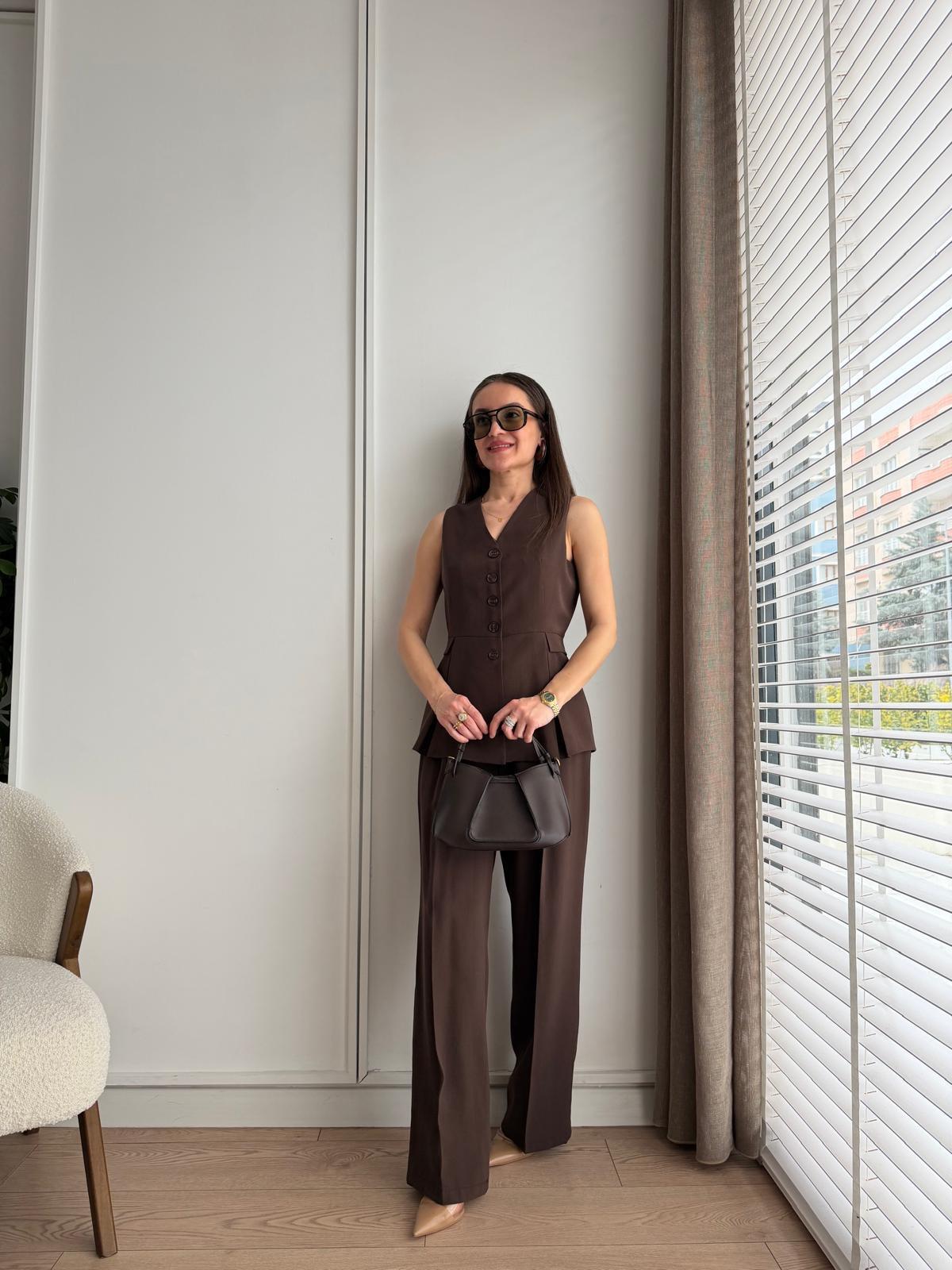 Kahve rengi Aller Detaylı Yelekli Takım 9041