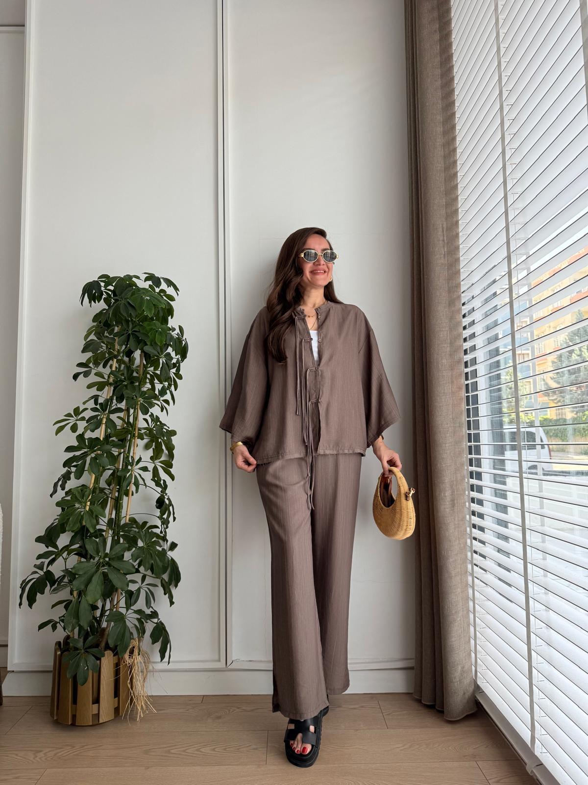 Kahve rengi Bambu Kumaş Paçası Yırtmaçlı Pantolon Kimono Takım 0614