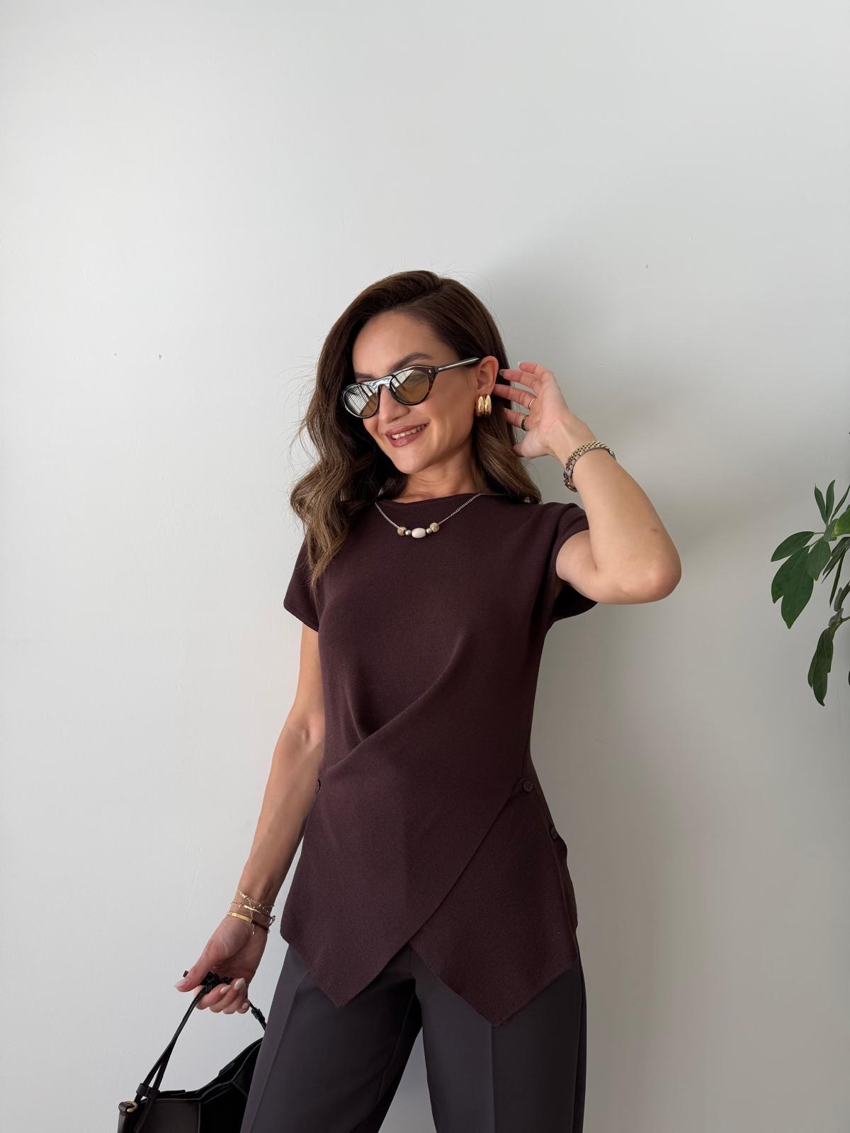 Kahve rengi Bel Detaylı Boyun Aksesuarlı Bluz 5433