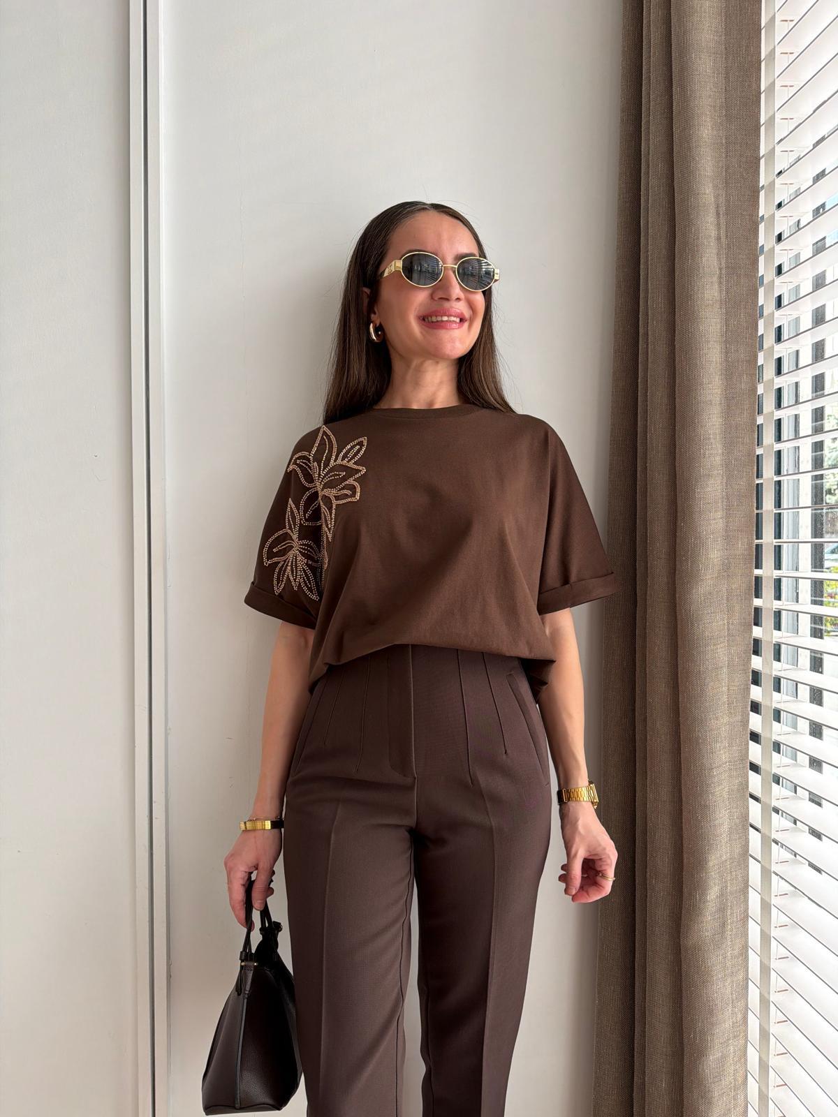 Kahve rengi Boncuk Nakışlı Tshirt 265168