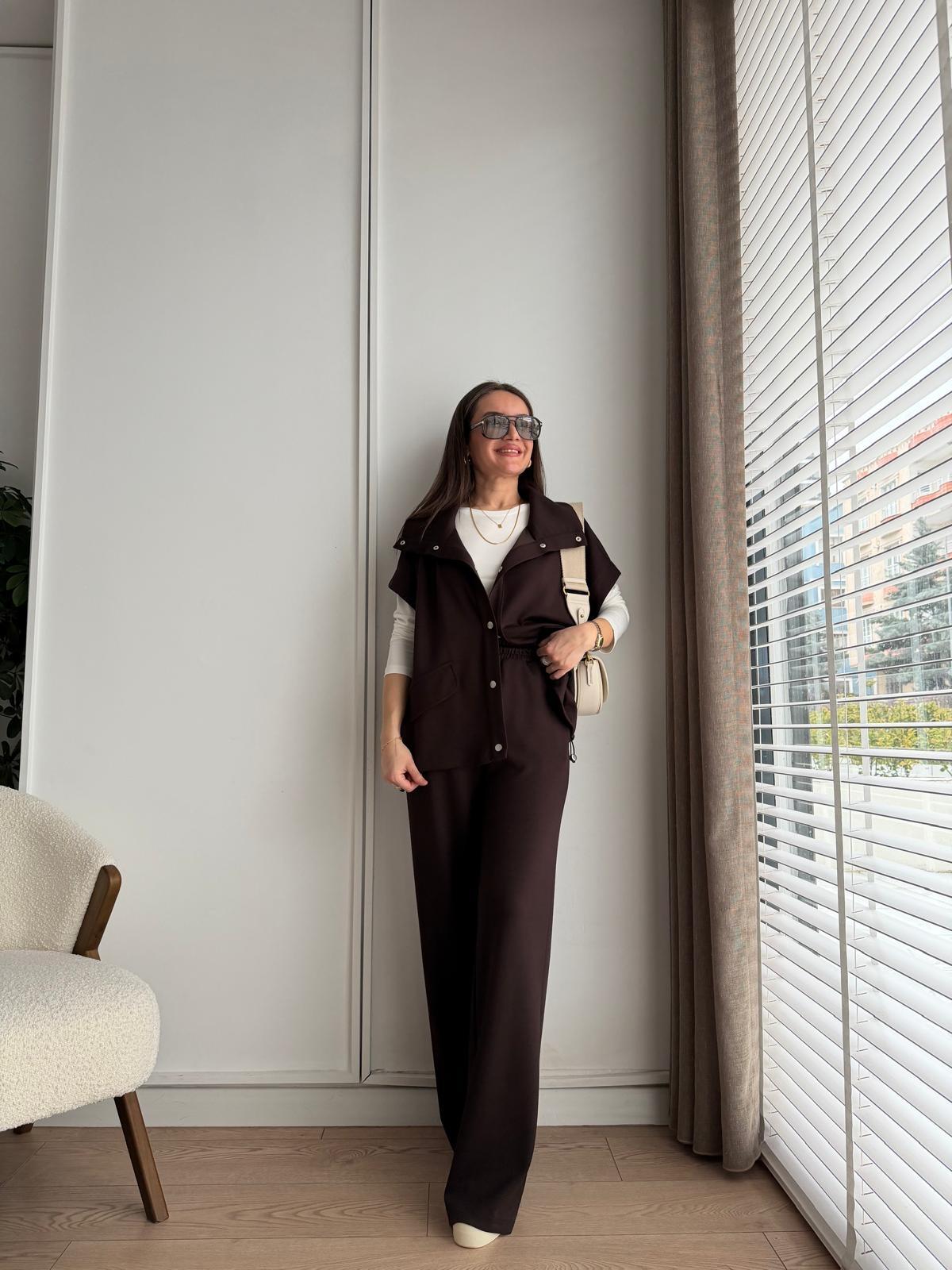 Kahve rengi Çıtçıt Düğmeli Üçlü Takım 37014
