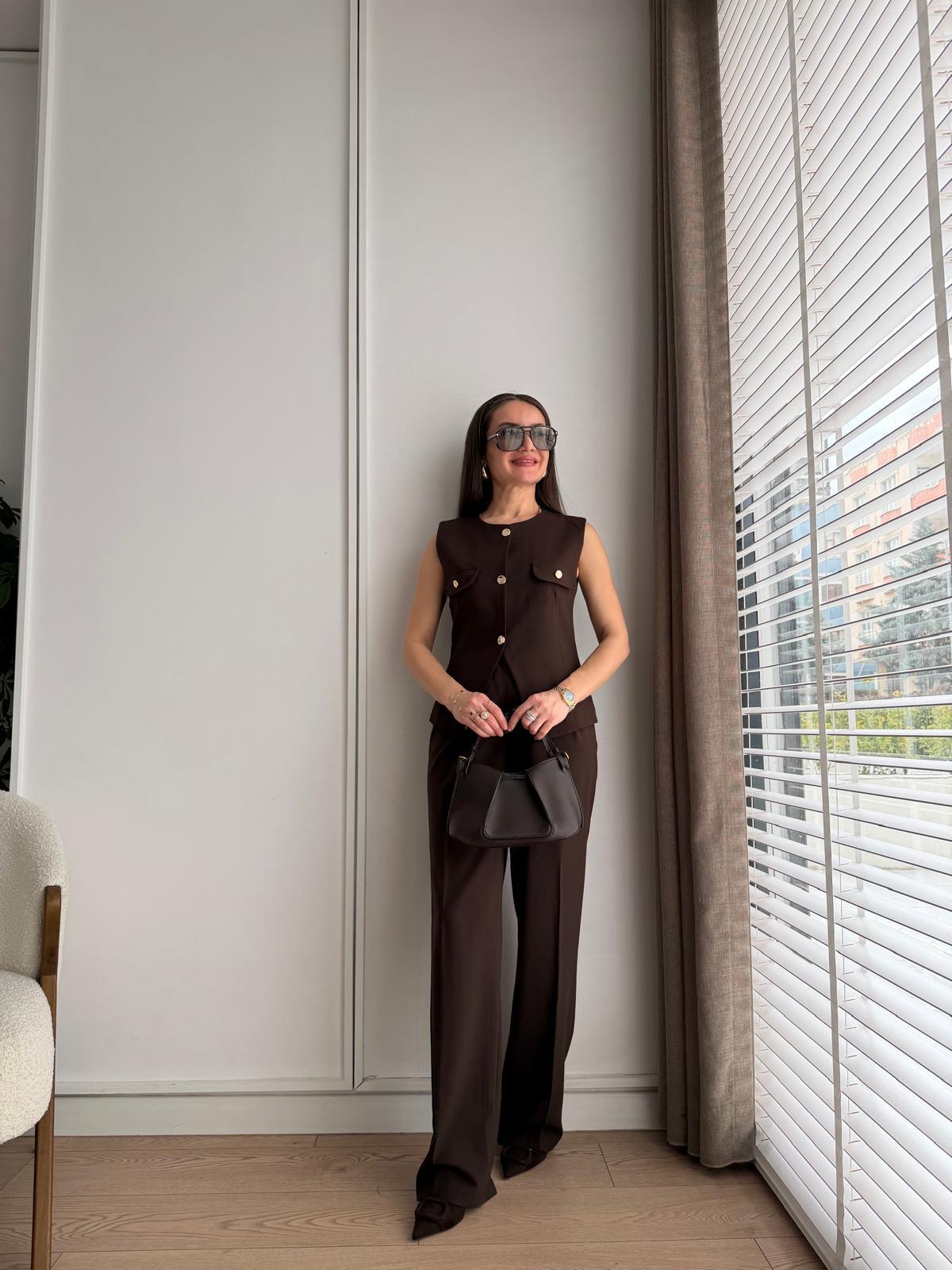 Kahve rengi Gold Düğmeli Yelek Pantolon Takım 8907