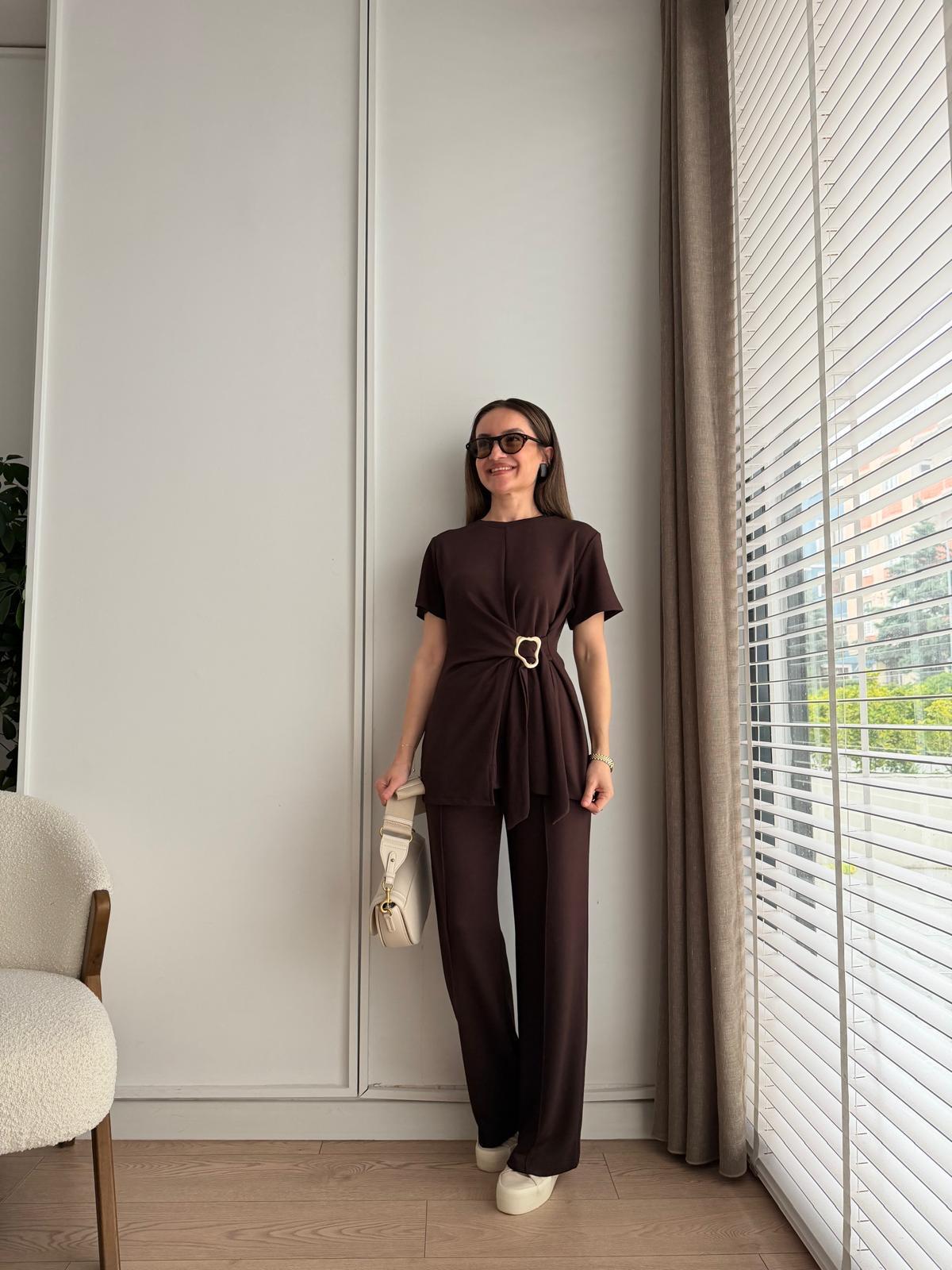 Kahve rengi Gold Toka Detaylı Yan Bağlamalı Takım 2409