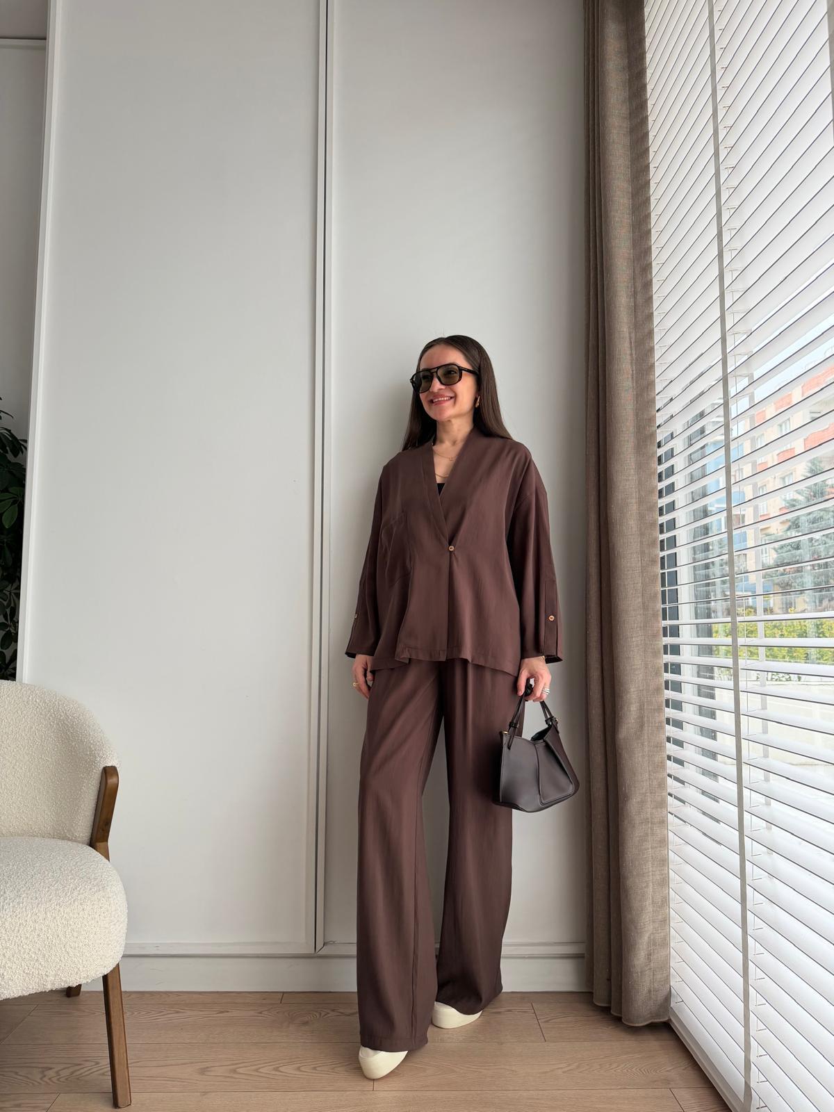 Kahve rengi Kruvaze Yaka Tek Düğmeli Tensel Takım 51260