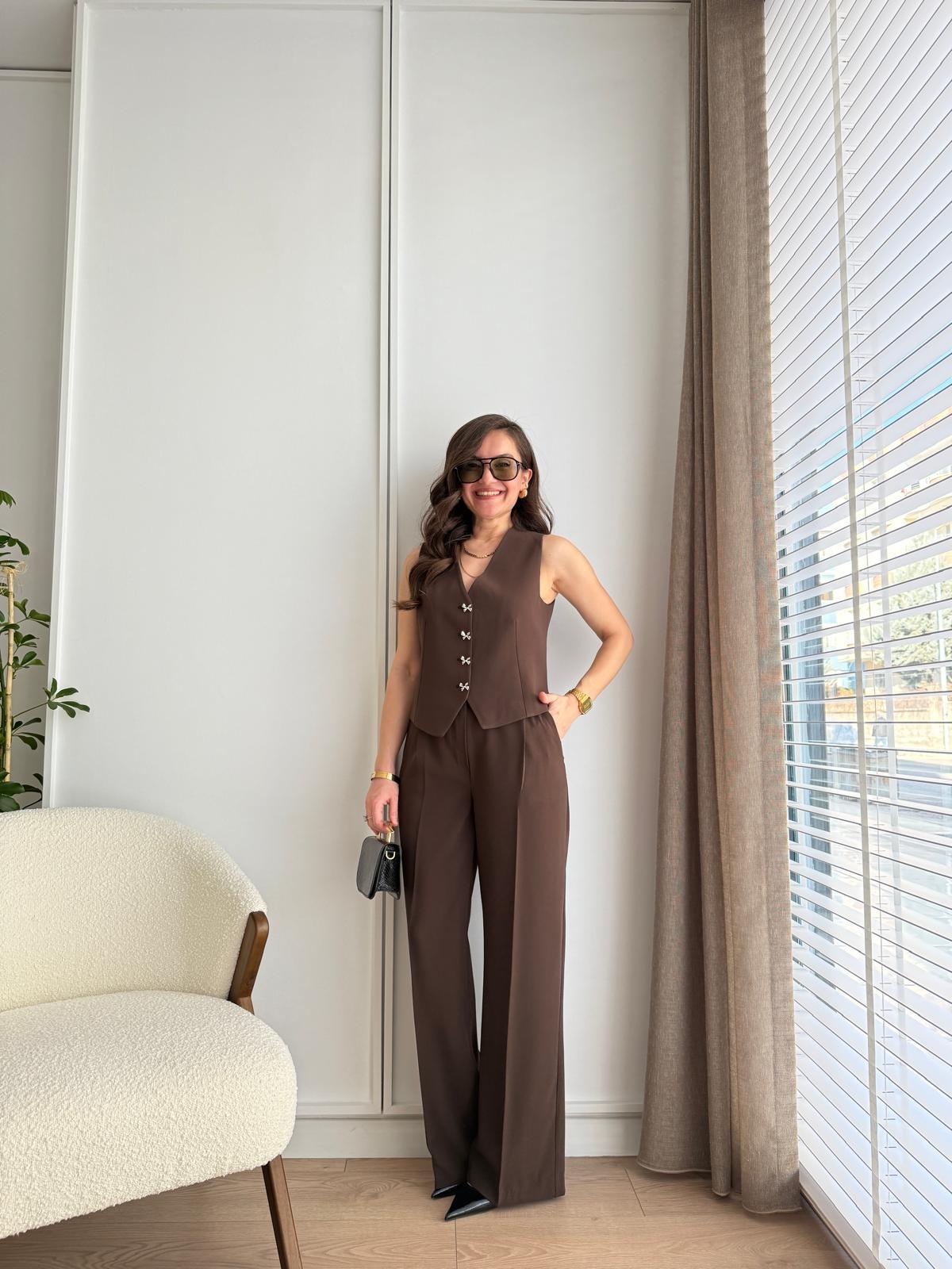 Kahve rengi Kurdele Düğmeli Tasarım Yelek Pantolon Takım 8536