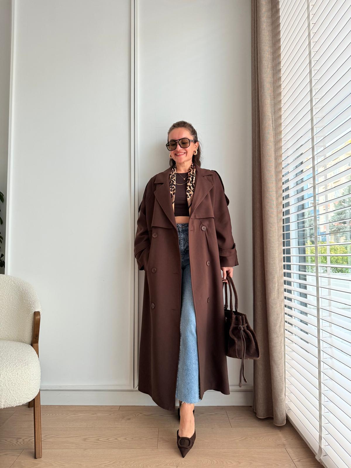 Kahve rengi Kuşaklı Yırtmaçlı Trençkot 7589