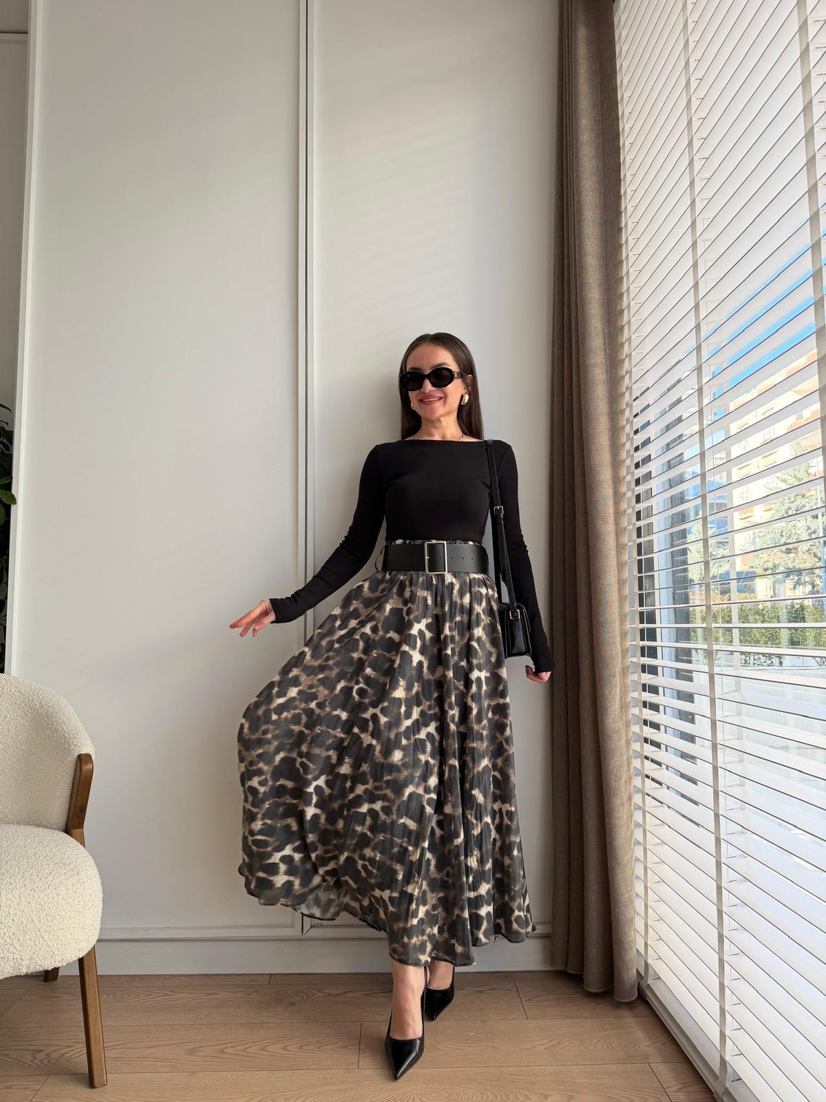 Kahve rengi Leopar Desen Kemerli Crush Etek 3383
