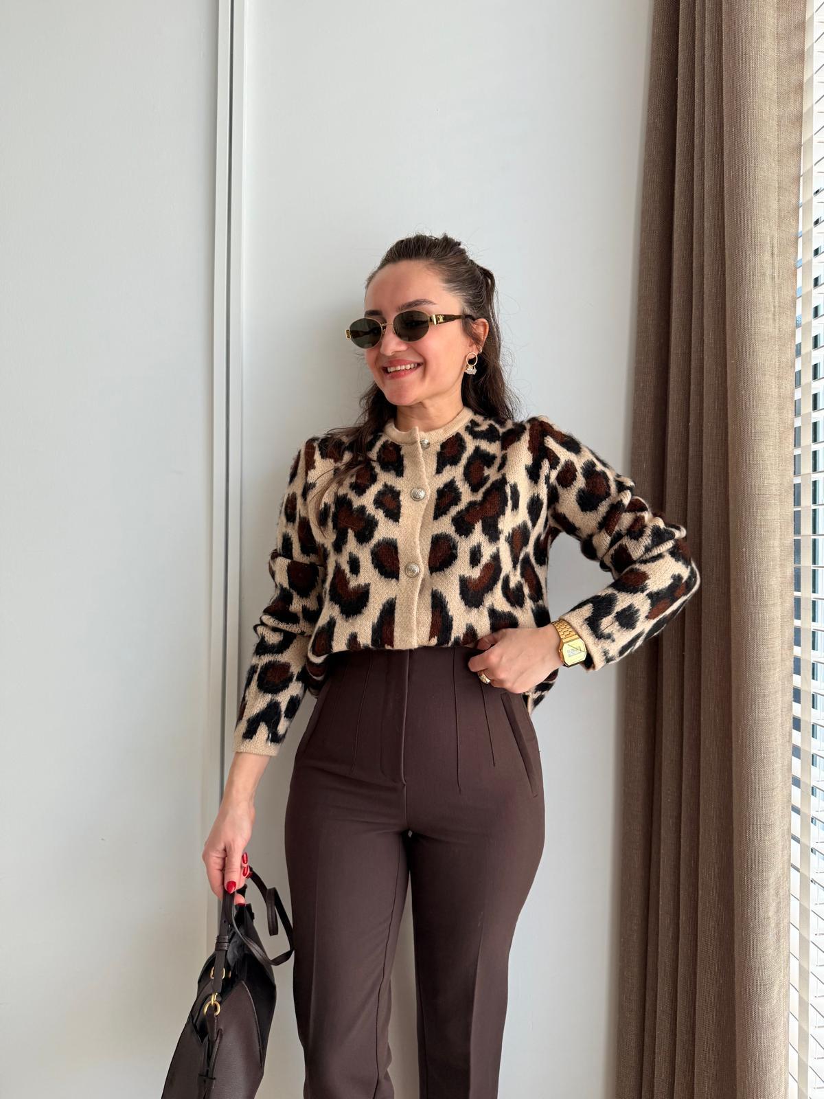 Kahve rengi Leopar Desen Triko Hırka 241001