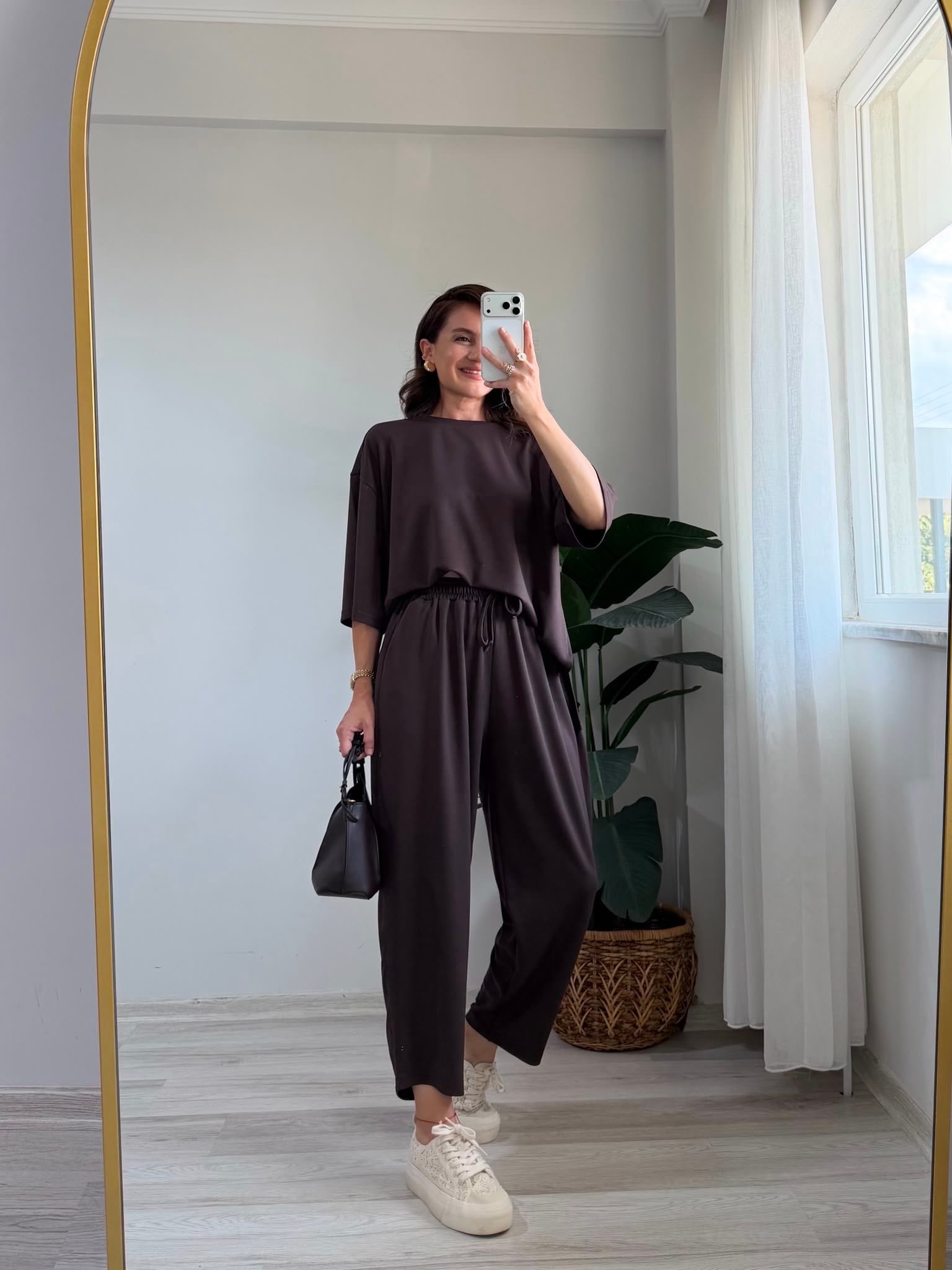 Kahve rengi Modal Kumaş Yanları Yırtmaçlı Takım 11485