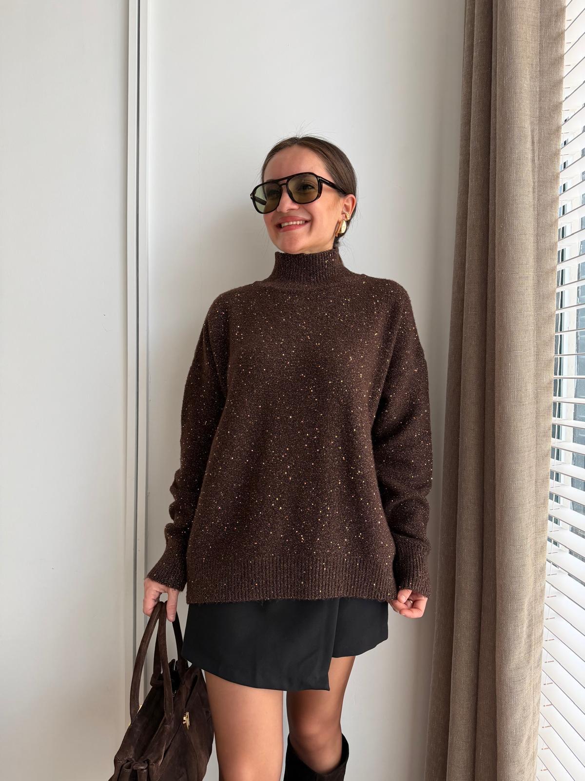 Kahve rengi Pullu Sim Geçişli Kazak 7783