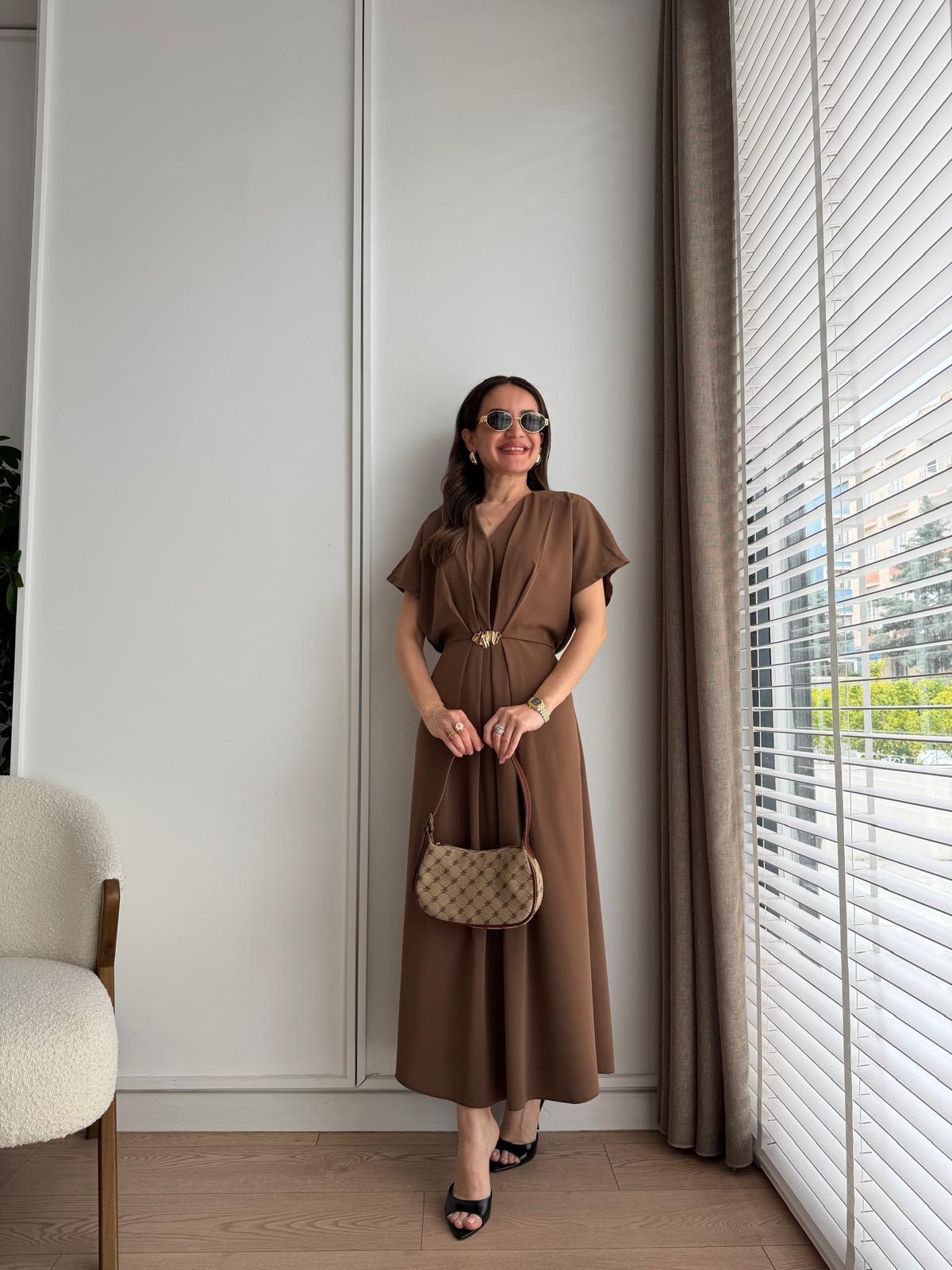 Kahve rengi Vatkalı Gold Tokalı Elbise 37285