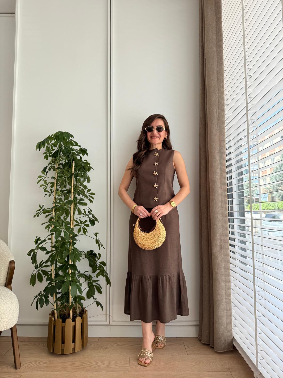 Kahve rengi Yıldız Düğmeli Yelek Etek Takım 8706