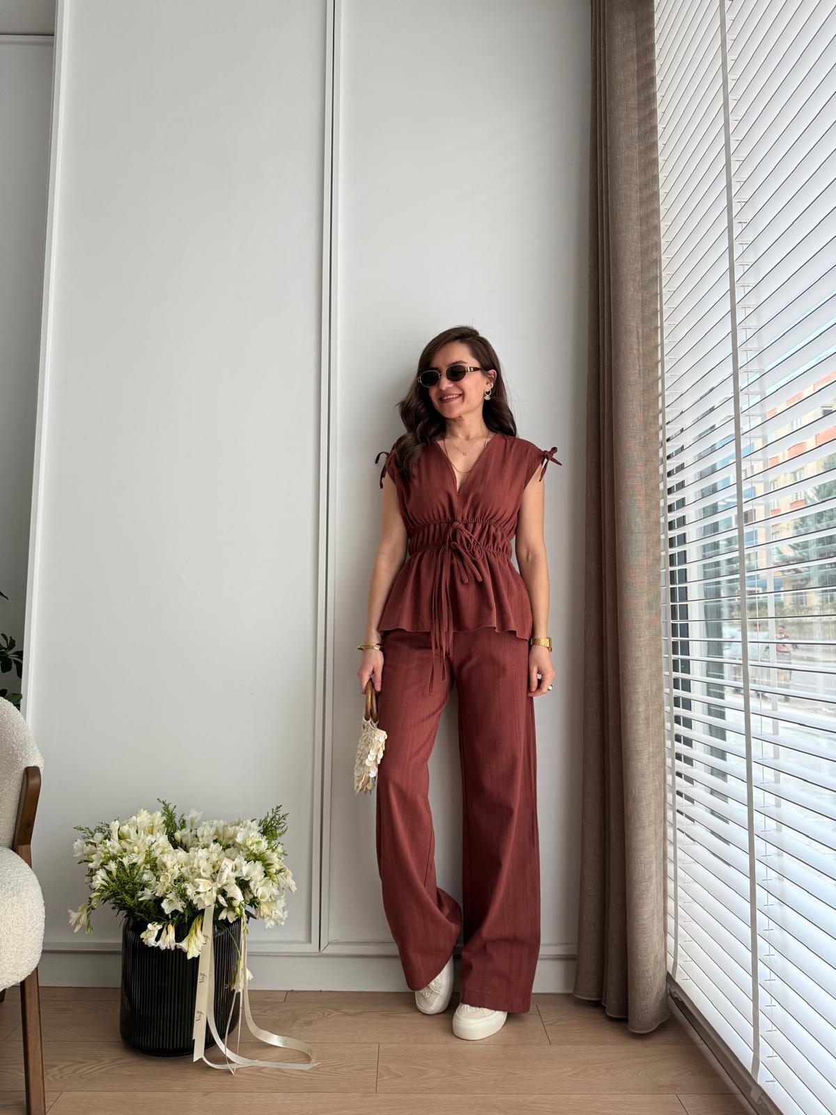 Kiremit Omuz Bel Bağlama Detaylı Bluz Pantolon Takım 8612