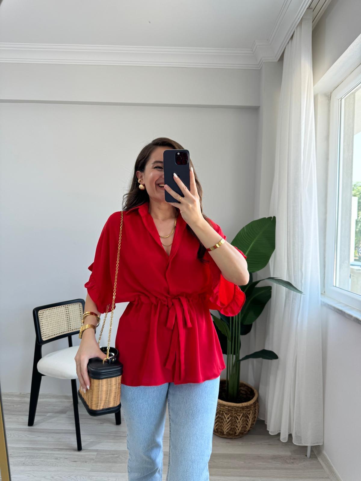 Kırmızı Beli Büzgülü Kolları Fırfırlı Gömlek 5035