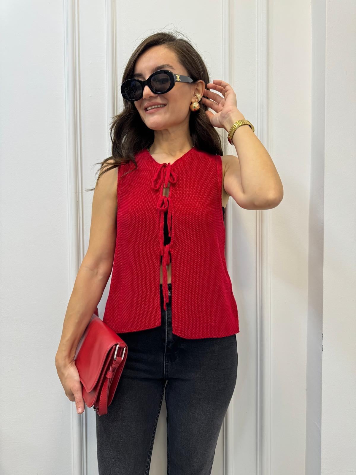 Kırmızı Önden Bağlamalı Triko Bluz 241025