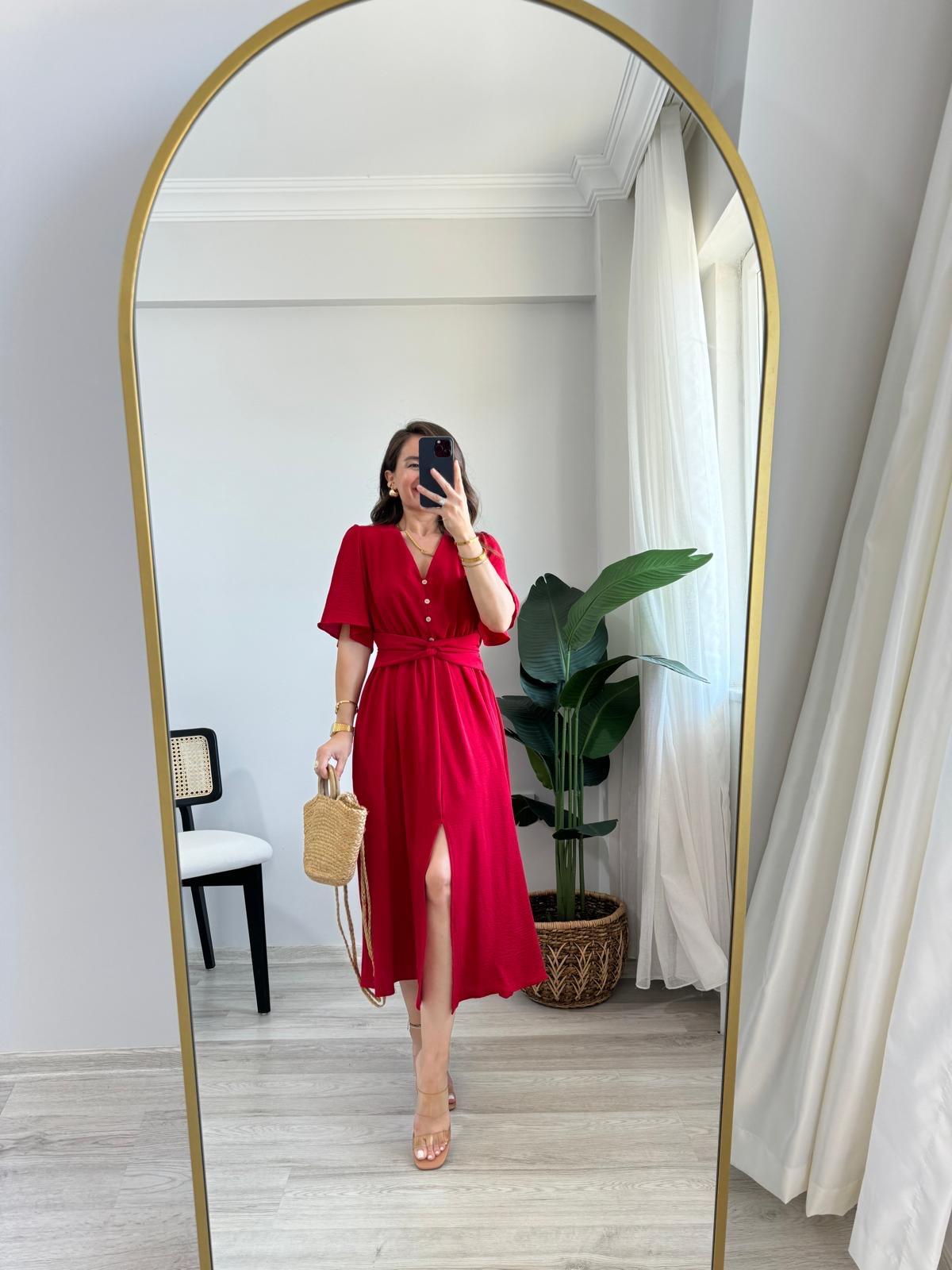 Kırmızı V Yaka Önü Düğmeli Bel Lastikli Elbise 3484