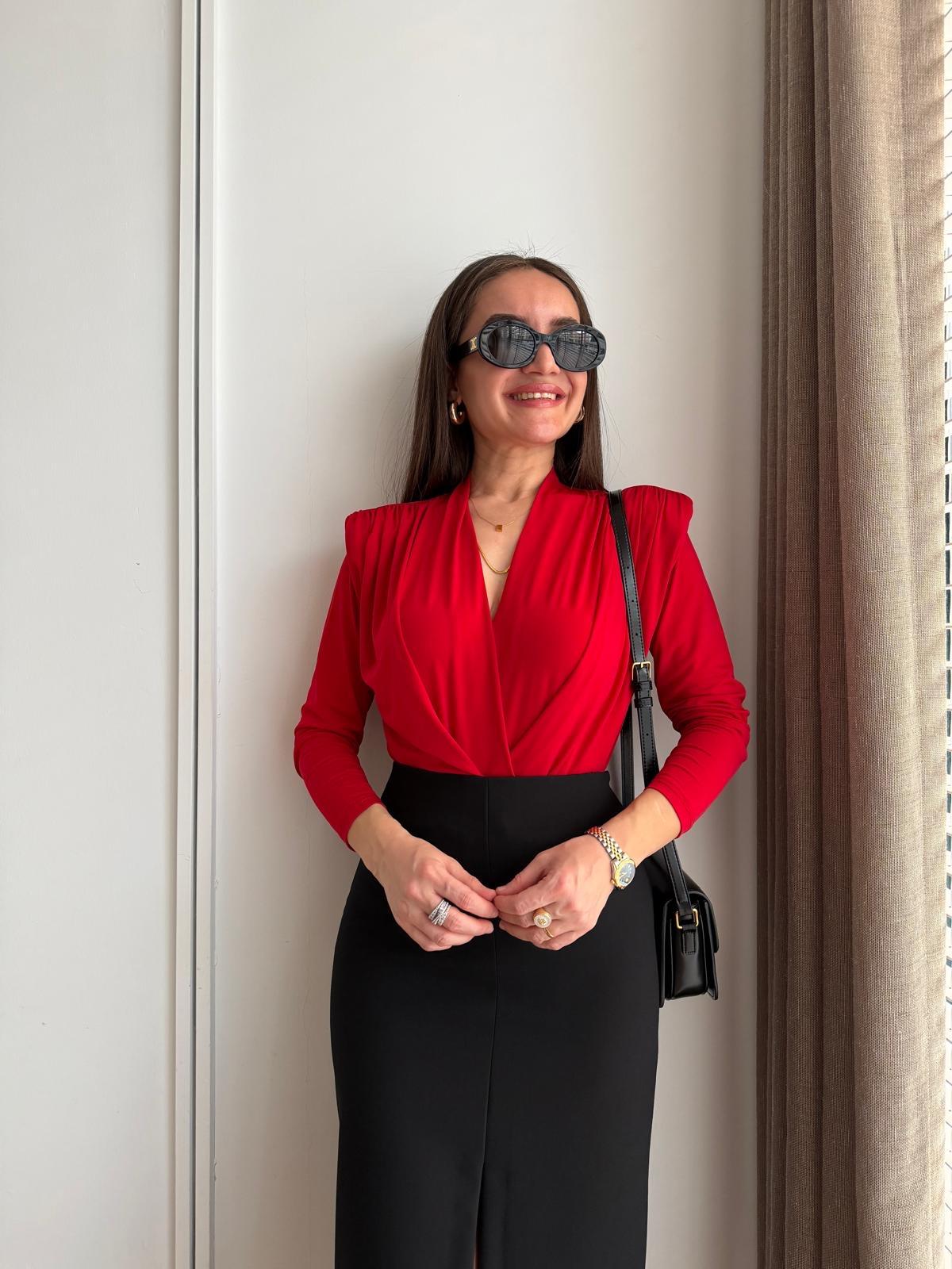 Kırmızı Vatkalı Kruvaze Yaka Bodysuit 6001