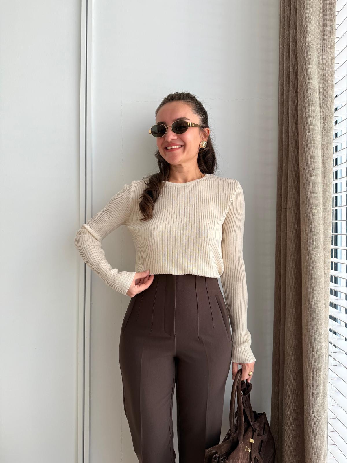 Krem Bisiklet Yaka Pul Detaylı Fitilli Bluz 4798