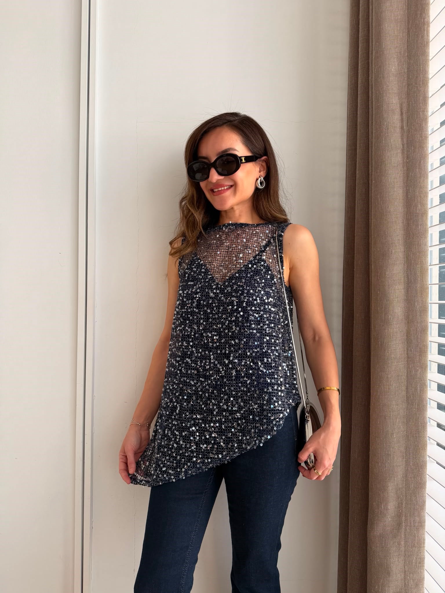 Lacivert Asimetrik Kesim Atletli File Detaylı Pullu Bluz 0087