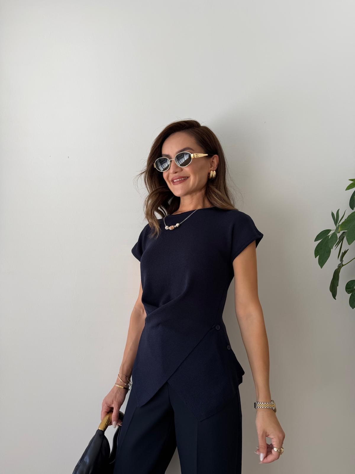 Lacivert Bel Detaylı Boyun Aksesuarlı Bluz 5433
