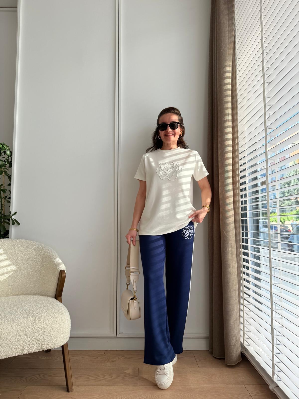 Lacivert Gül Nakışlı Modal Kumaş Takım 2233