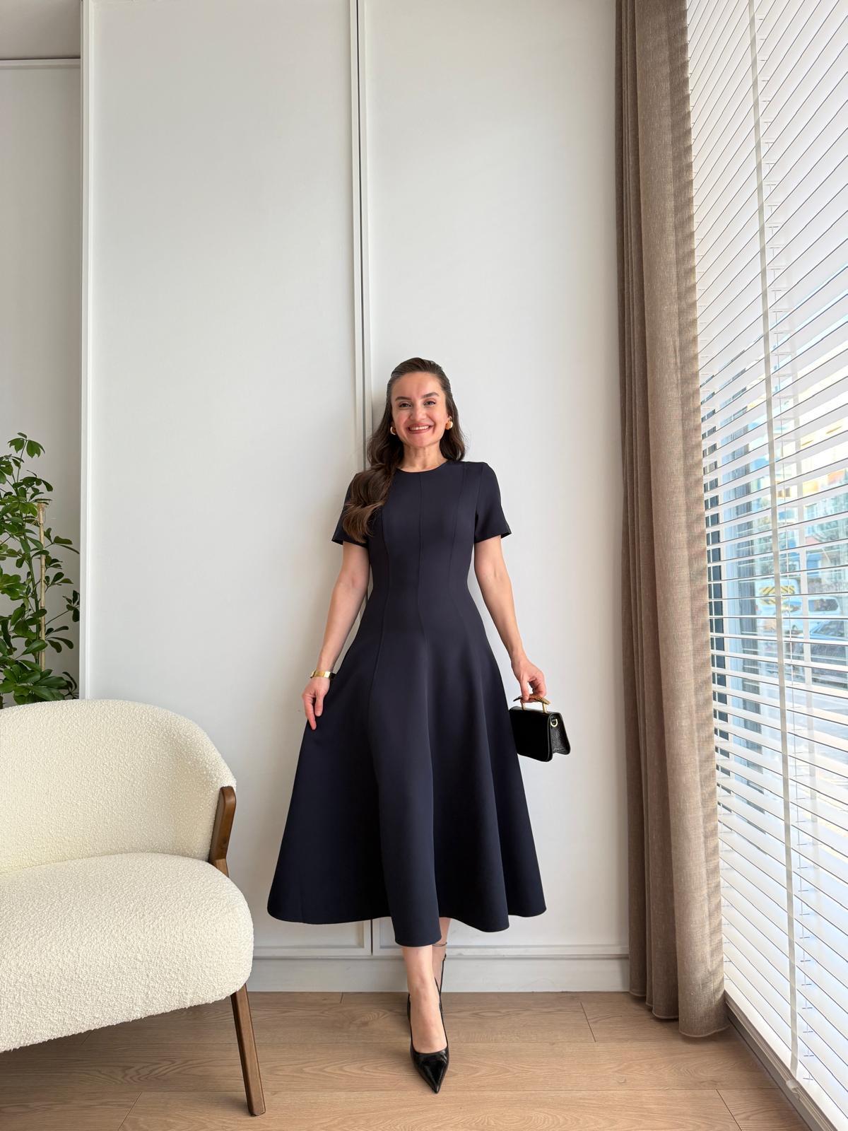 Lacivert Kısa Kol Midi Boy Kloş Elbise 1273