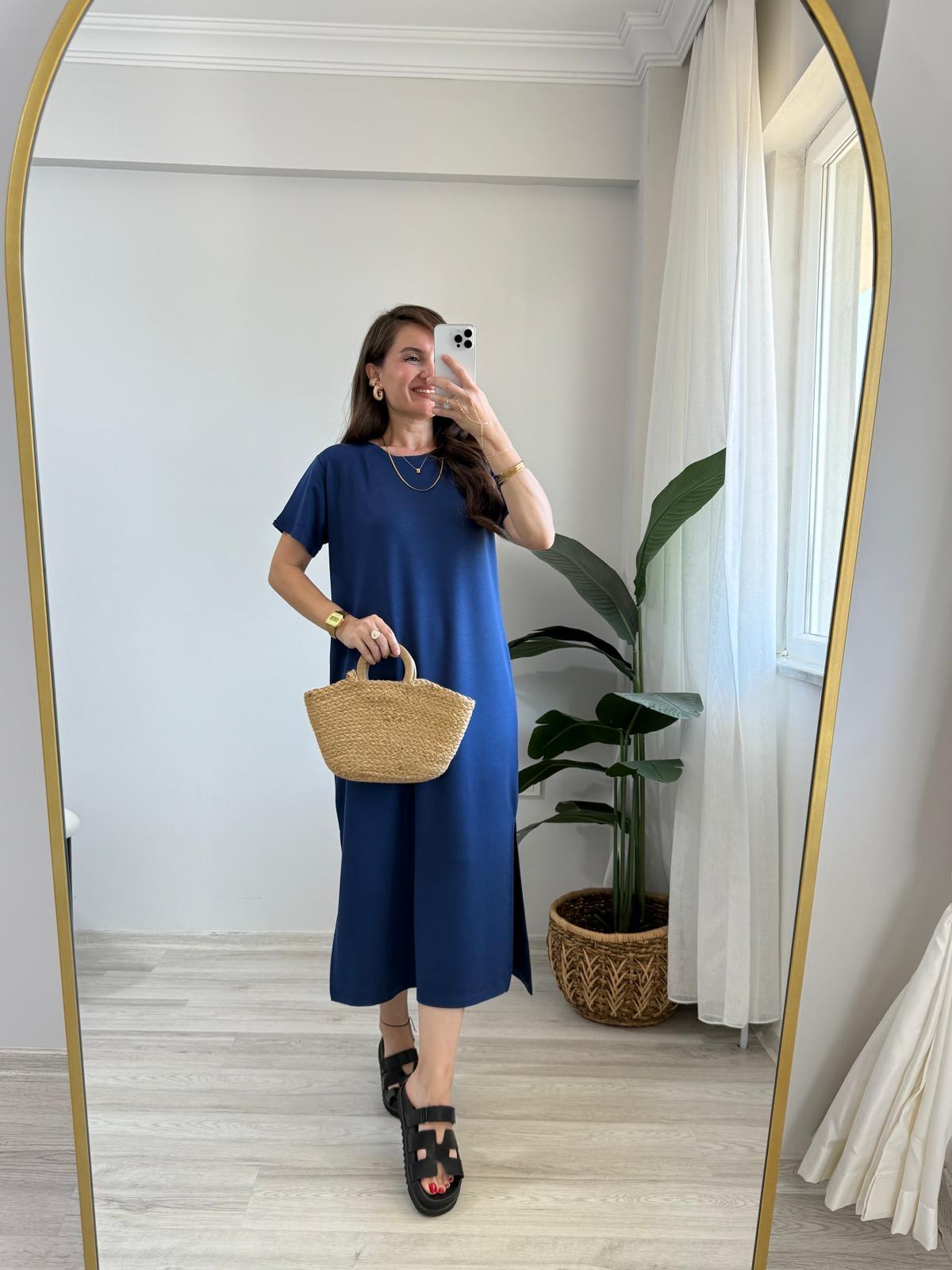 Lacivert Kısa Kol Yırtmaçlı Modal Elbise 4512