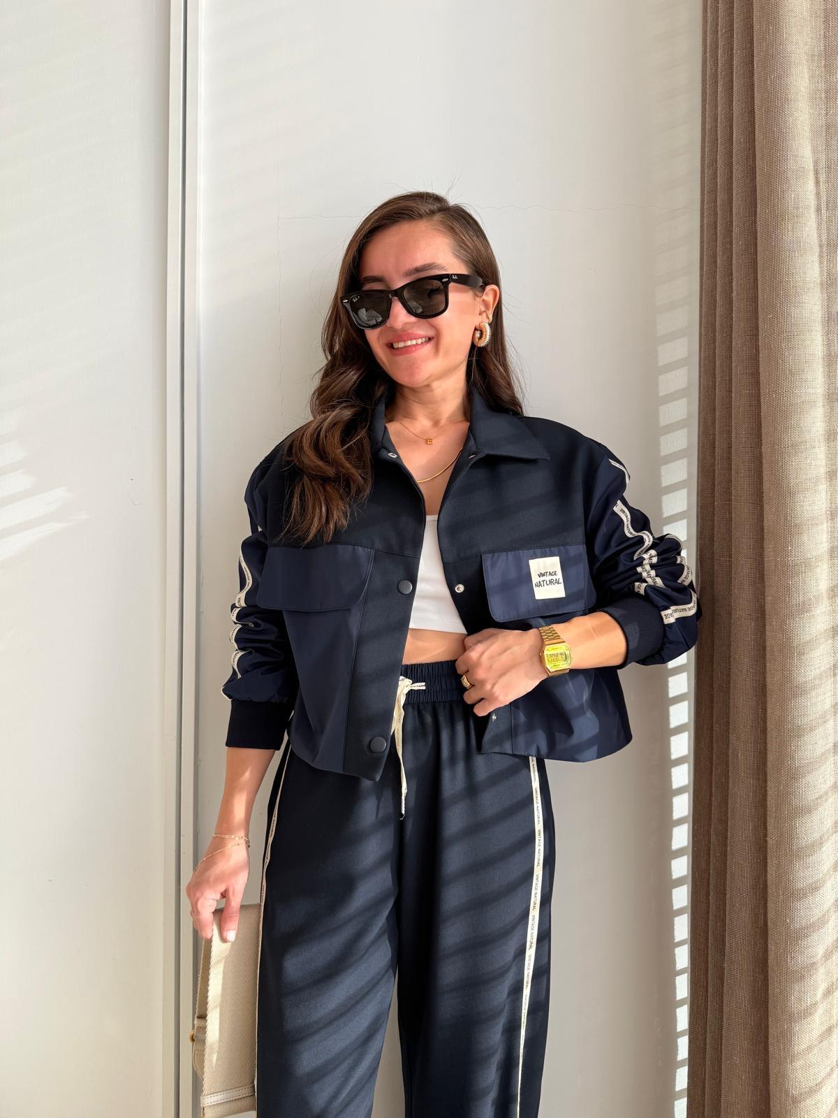 Lacivert Şeritli Cep Detaylı Tasarım Ceket 0082