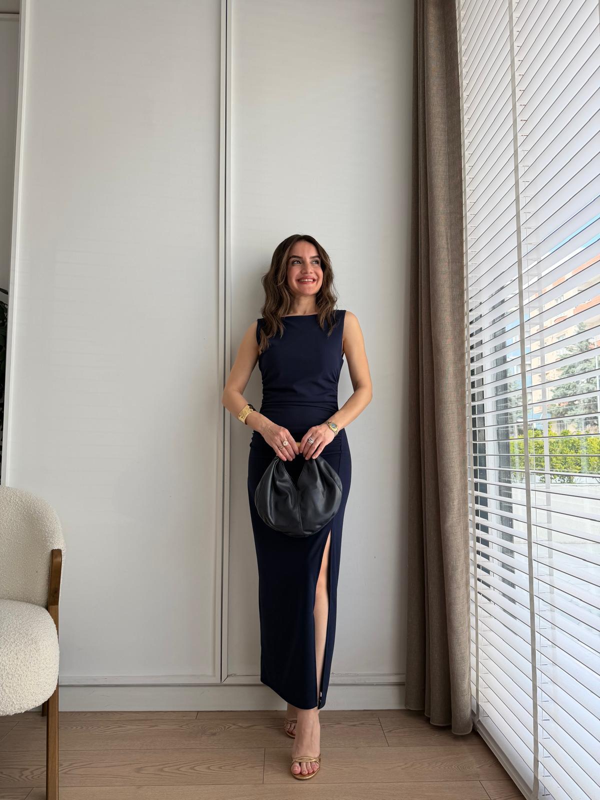 Lacivert Sıfır Kol Yan Drapeli Yırtmaçlı Elbise 314