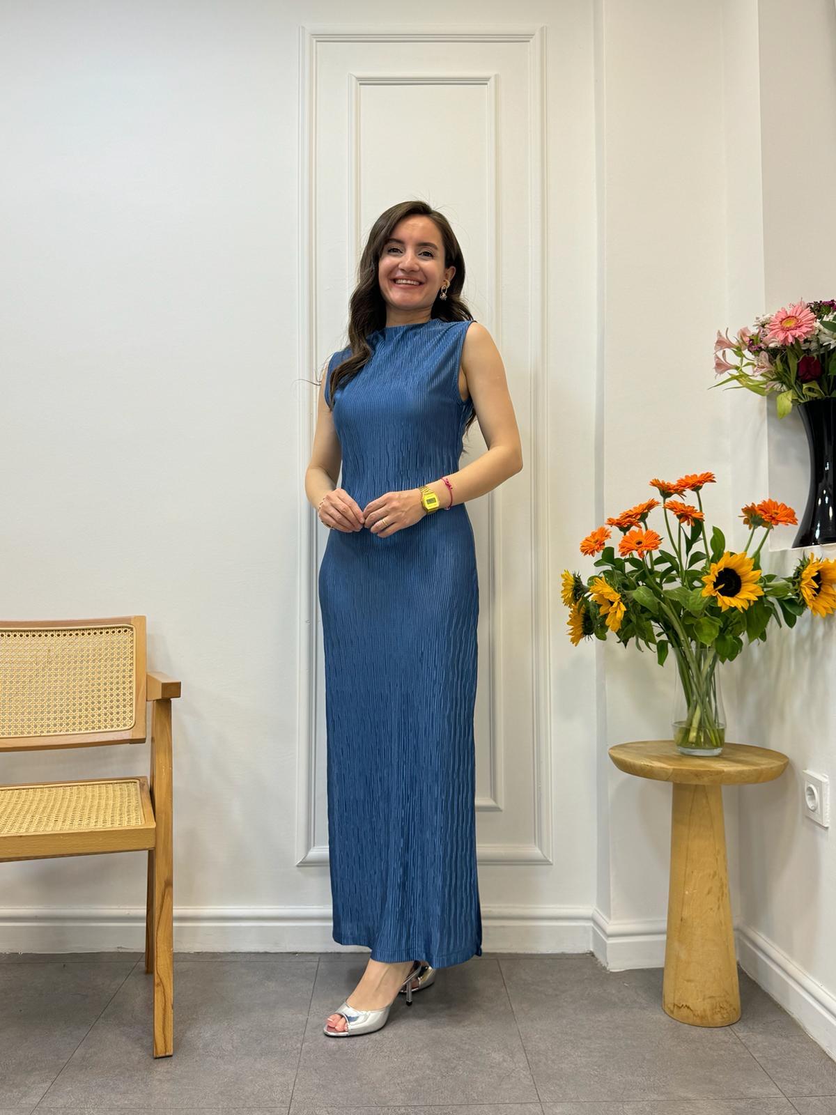 Mavi Kendinden Desenli Yırtmaç Detaylı Elbise 6237